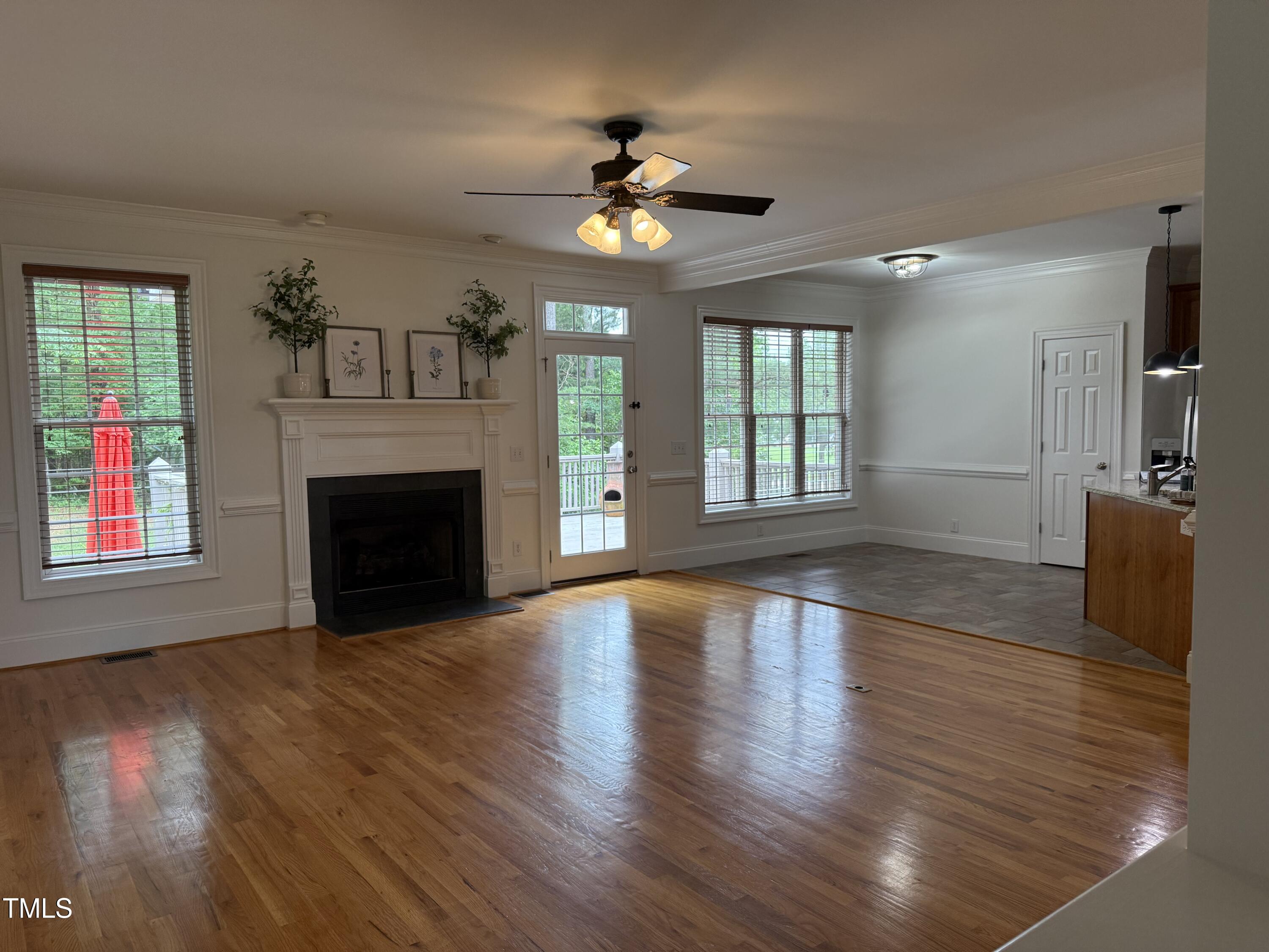 10 Georgetown Woods Drive