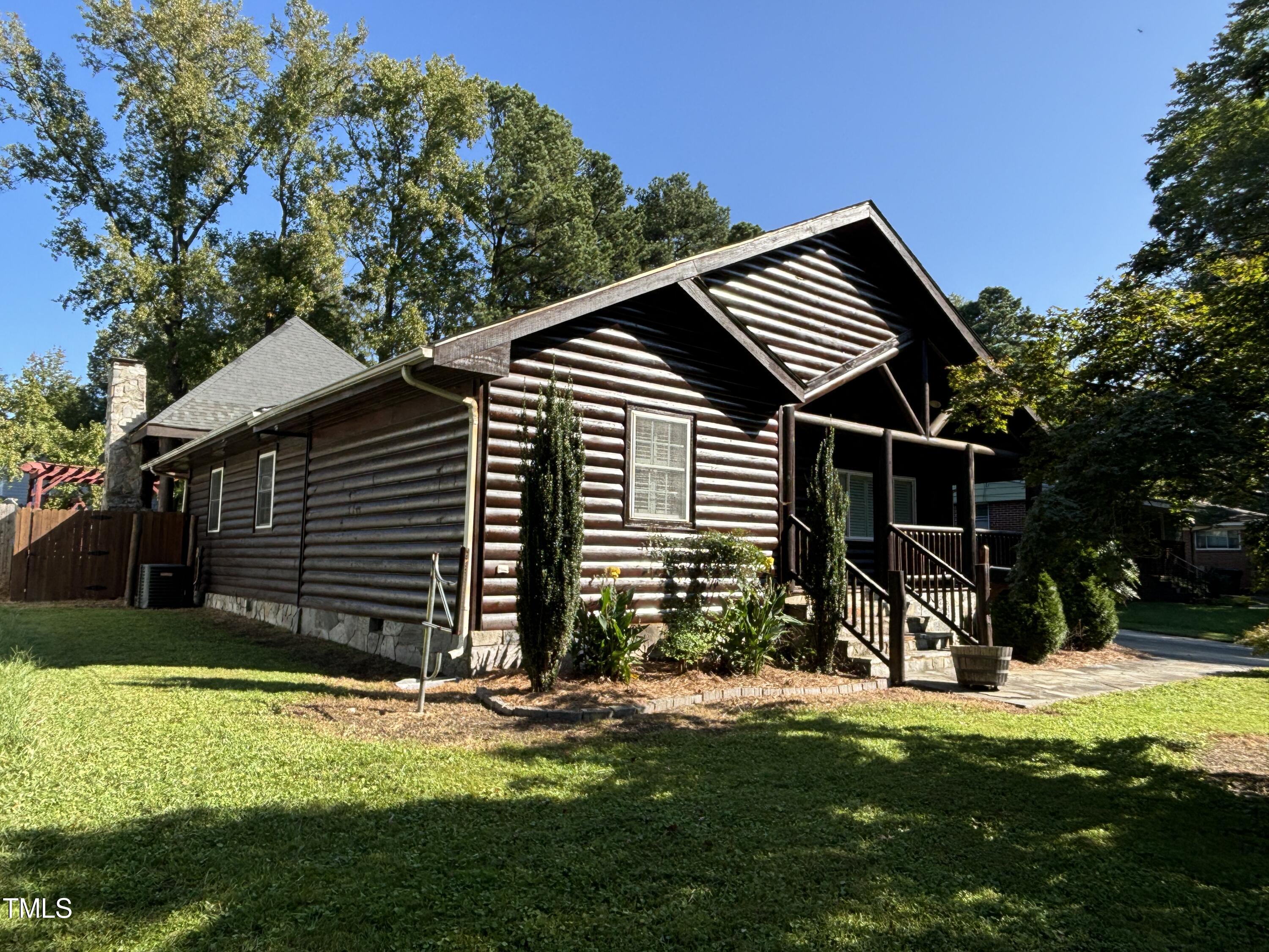 603 Hugo Street
