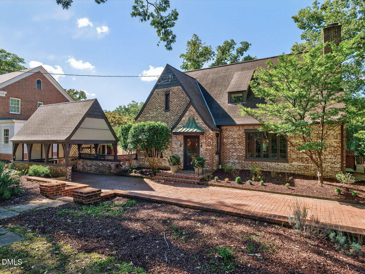 2427 Glenwood Avenue