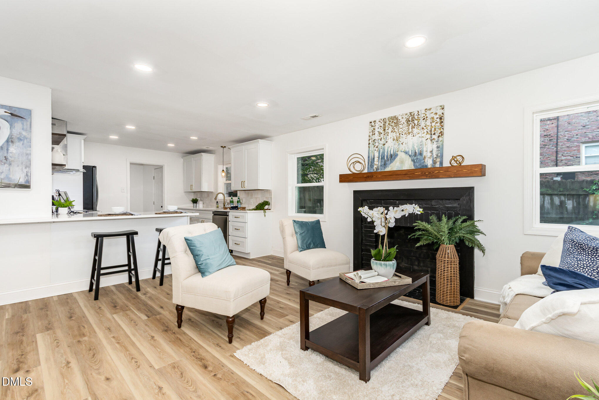 209 E Lavender Avenue