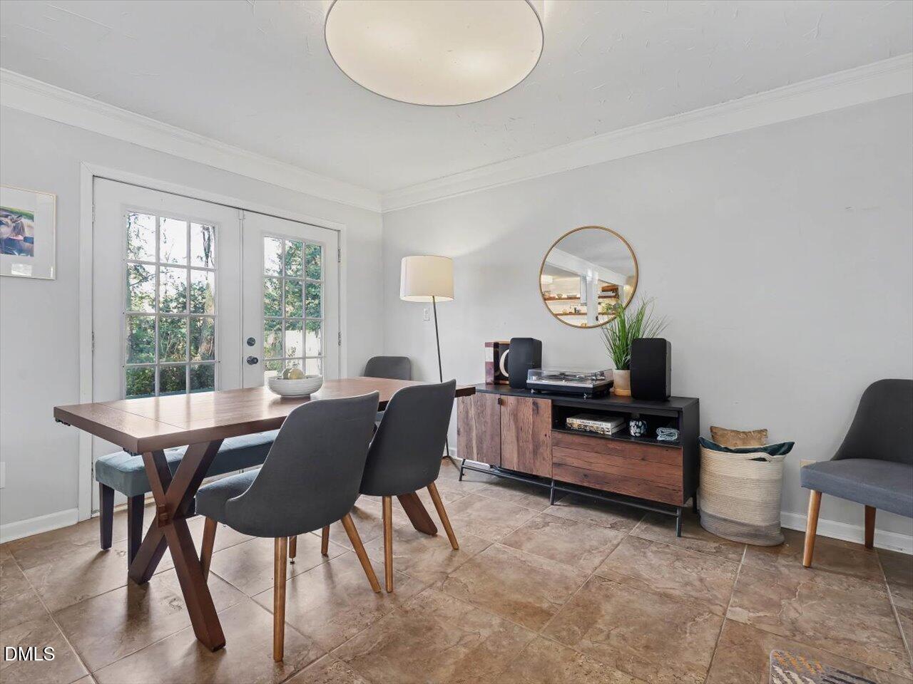 3305 Pinecrest Drive