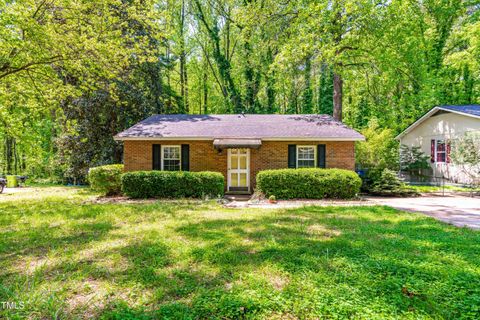 7313 Longstreet Drive Raleigh NC 27615