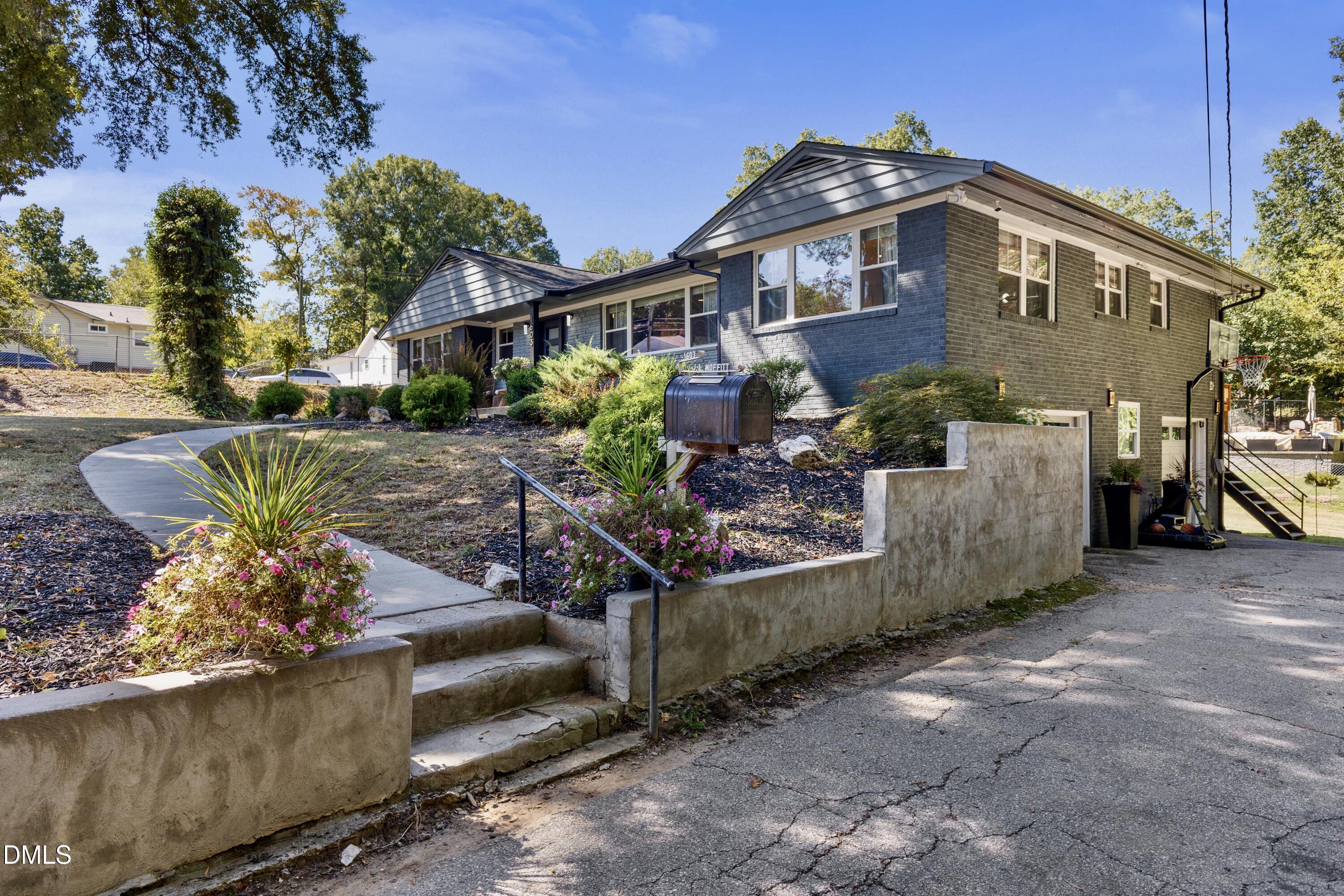 1603 N Alston Avenue