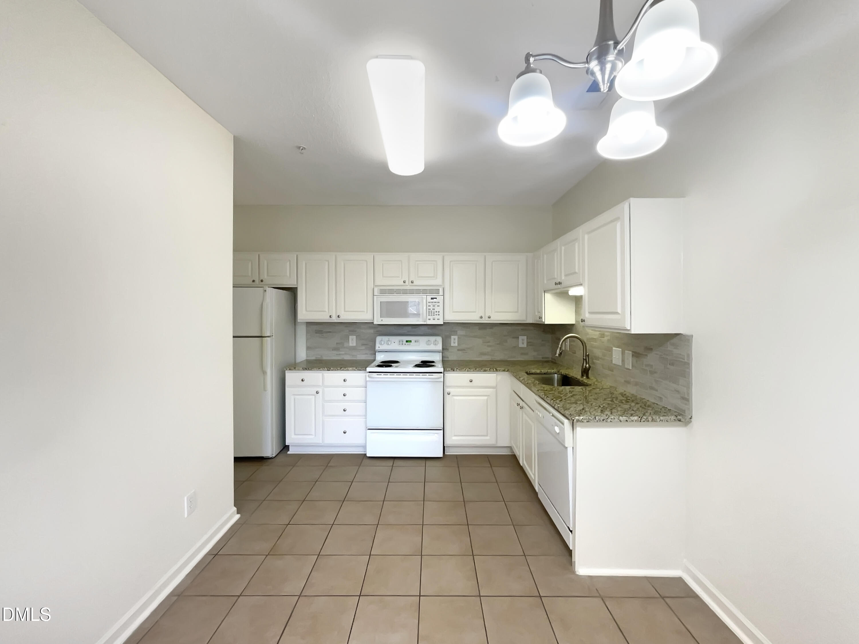 2501 Huntscroft Lane 203