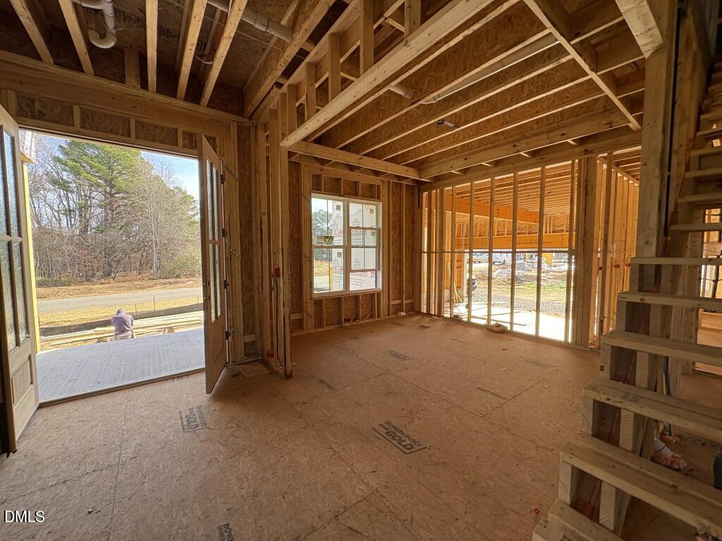 5852 Carriage Gate Drive