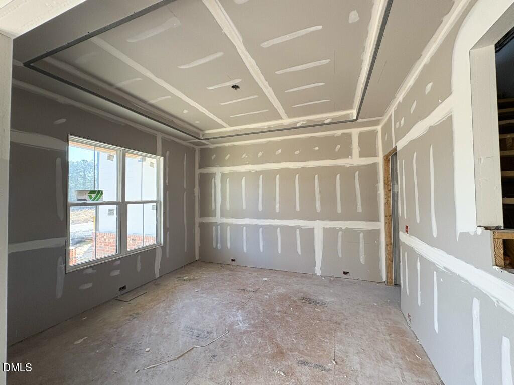 5852 Carriage Gate Drive