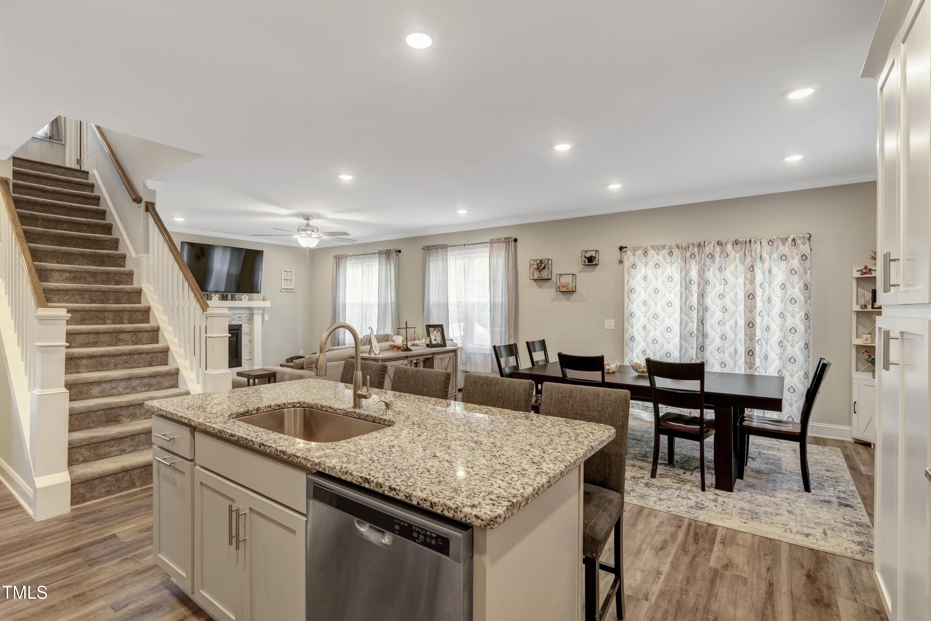 375 Alcock Lane