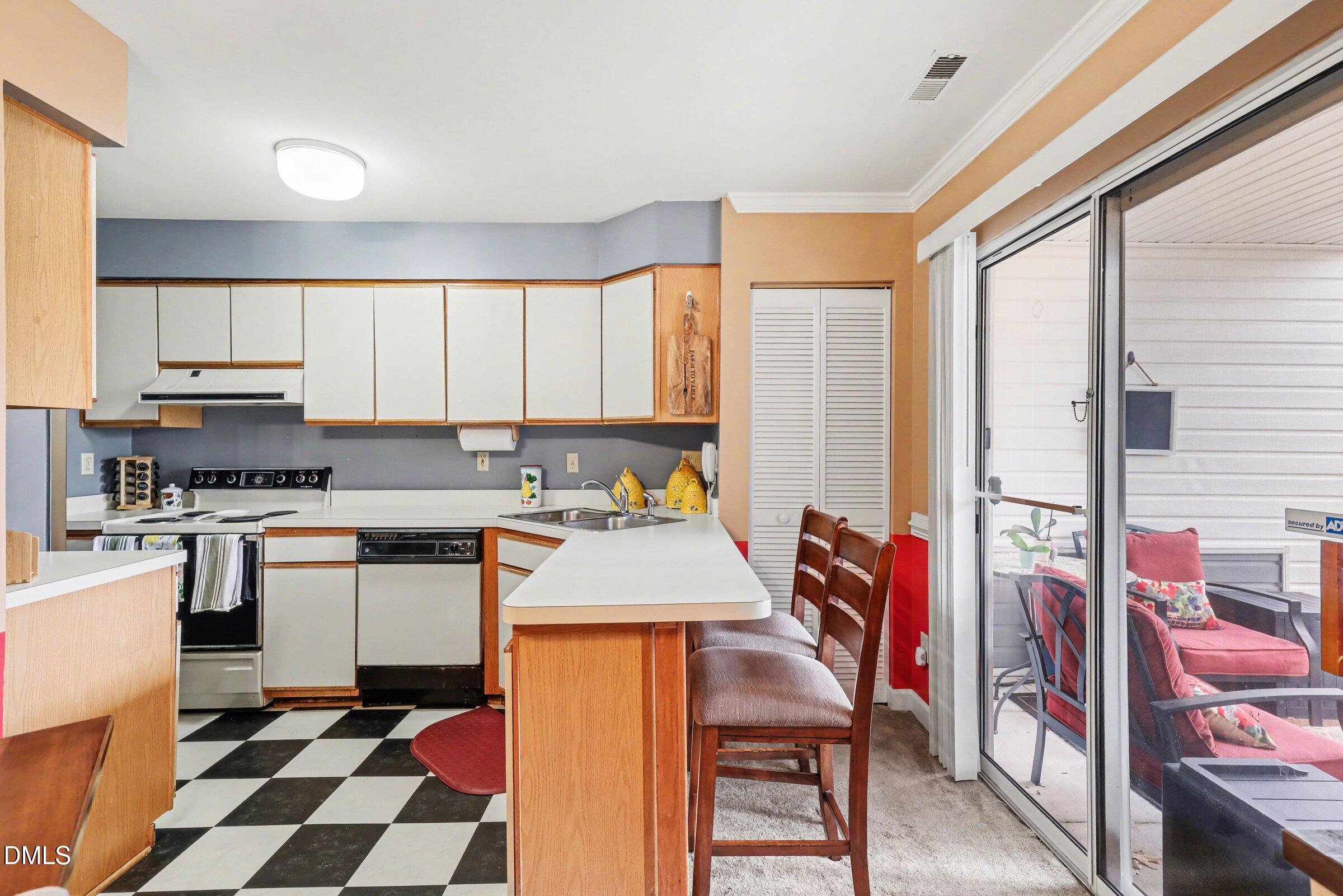 391 Summerwalk Circle