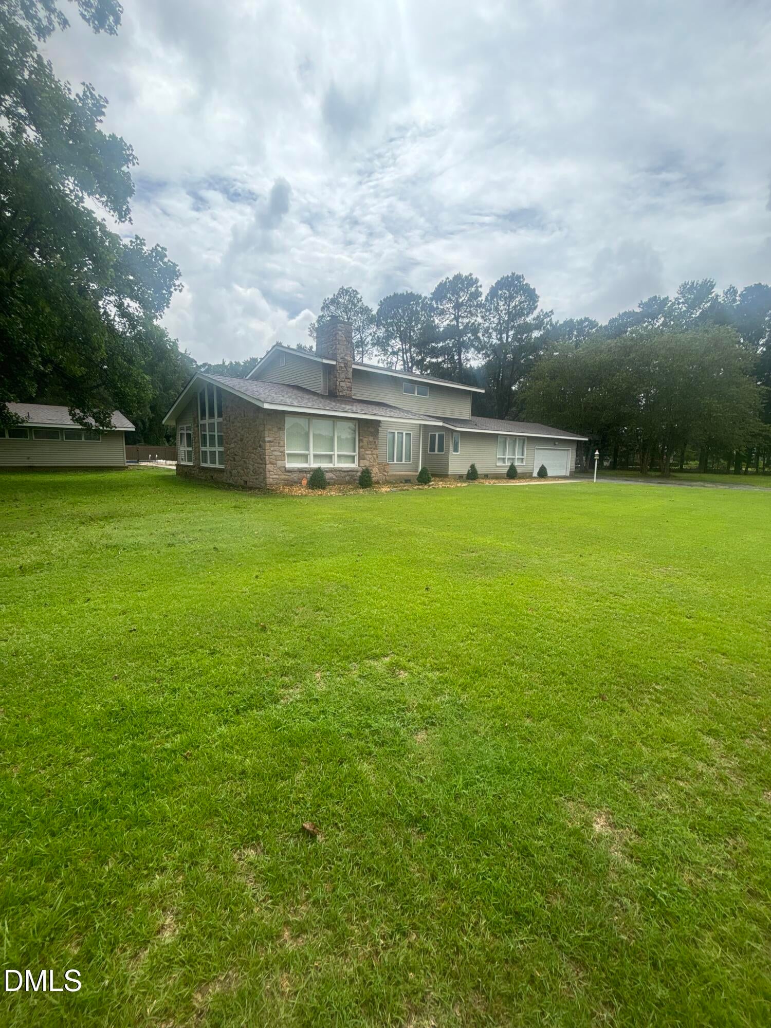 329 Ditchbank Road