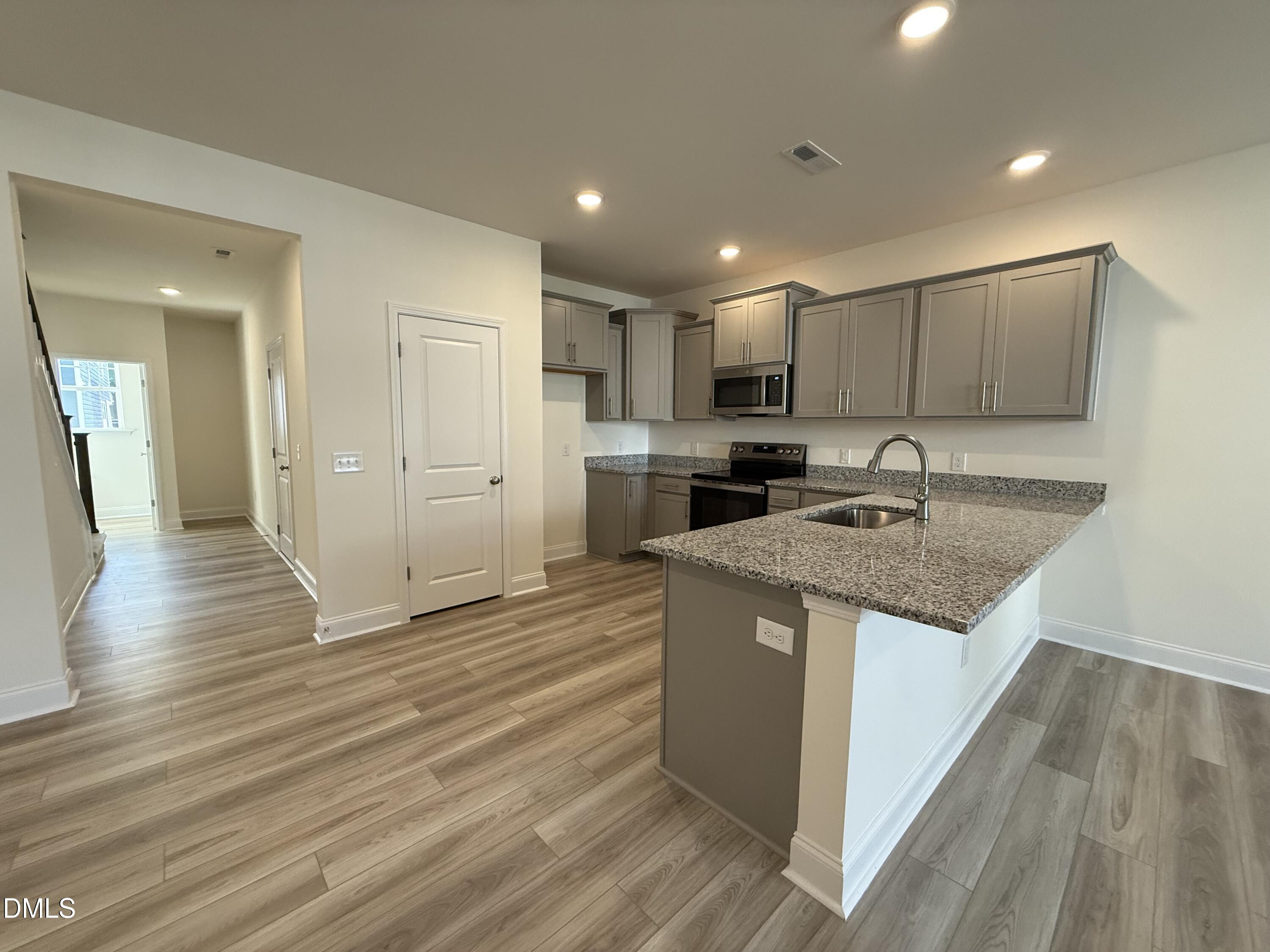 350 Church Street 52