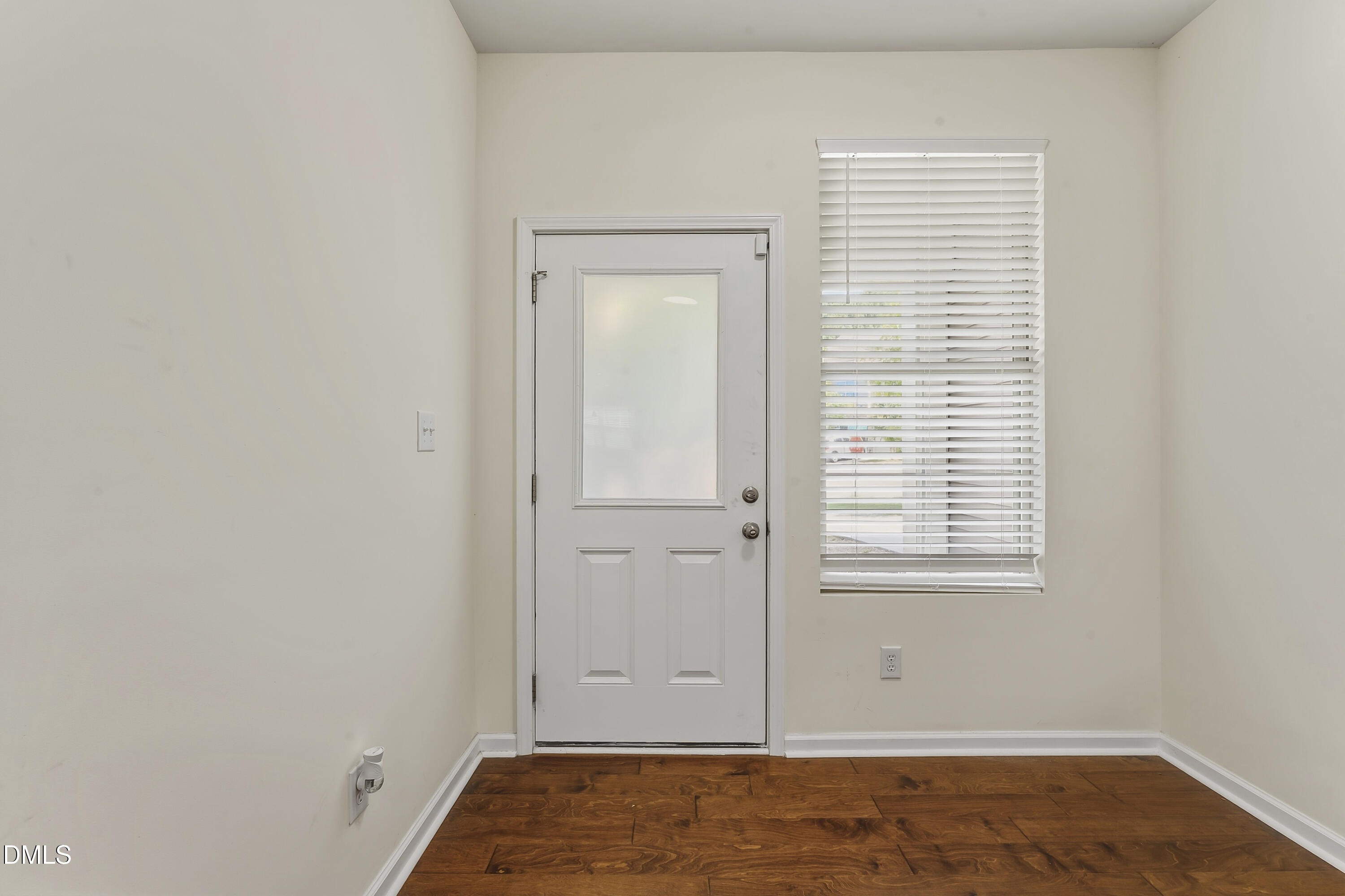 707 Davenbury Way
