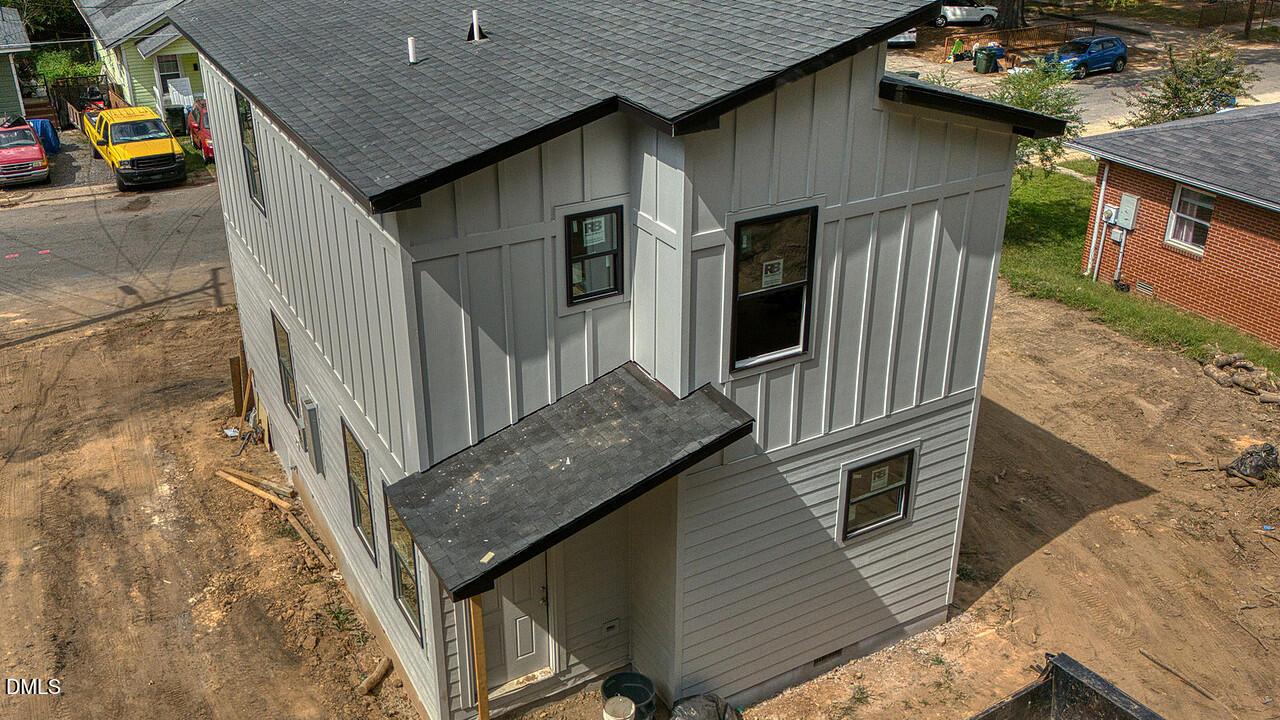 1506 N Hyde Park Avenue