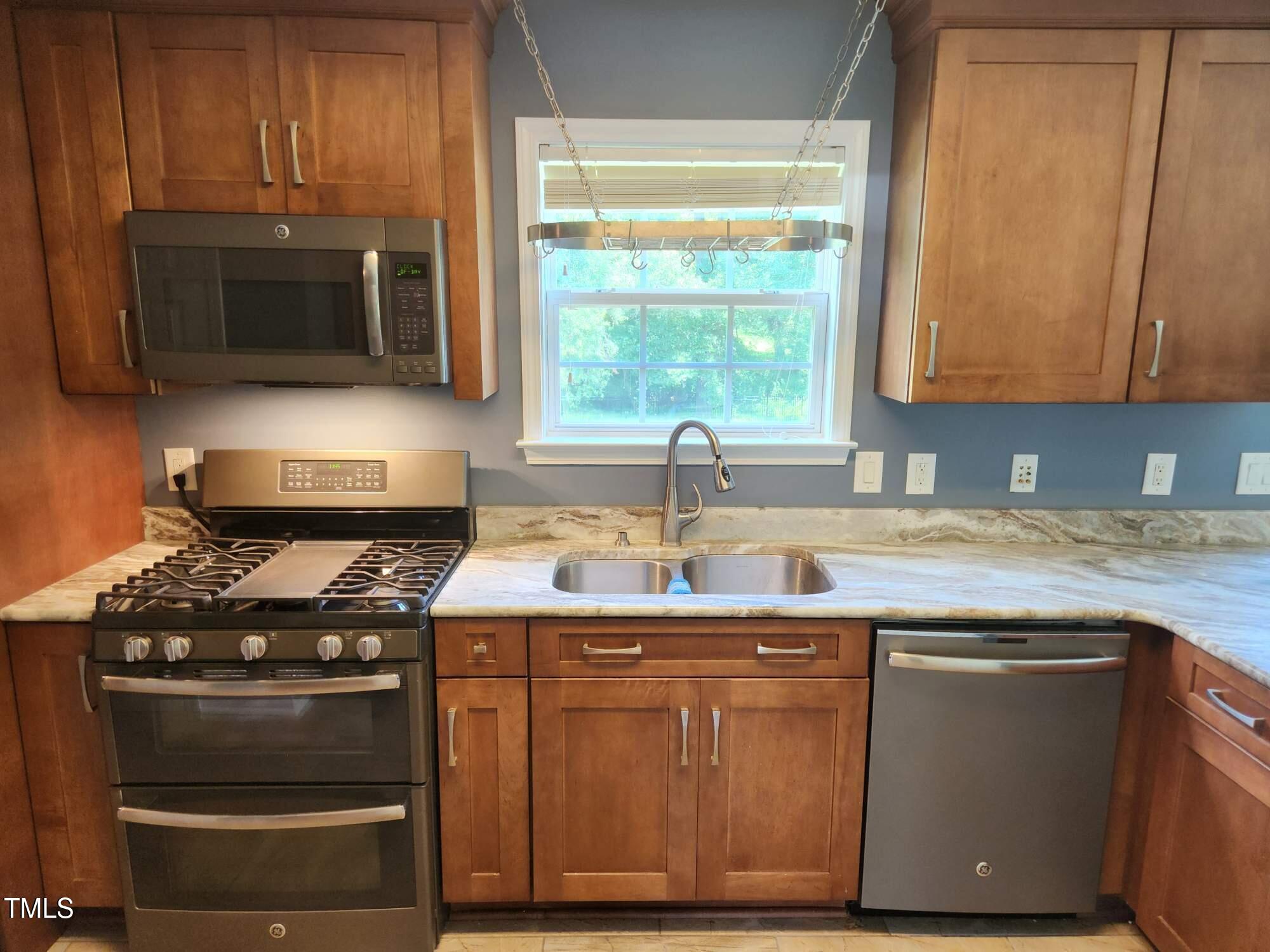 5633 Preston Loop