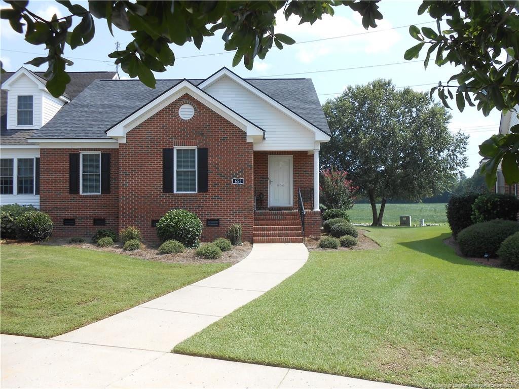 656 Amberdale Circle Cir W, Lumberton, NC, 28358