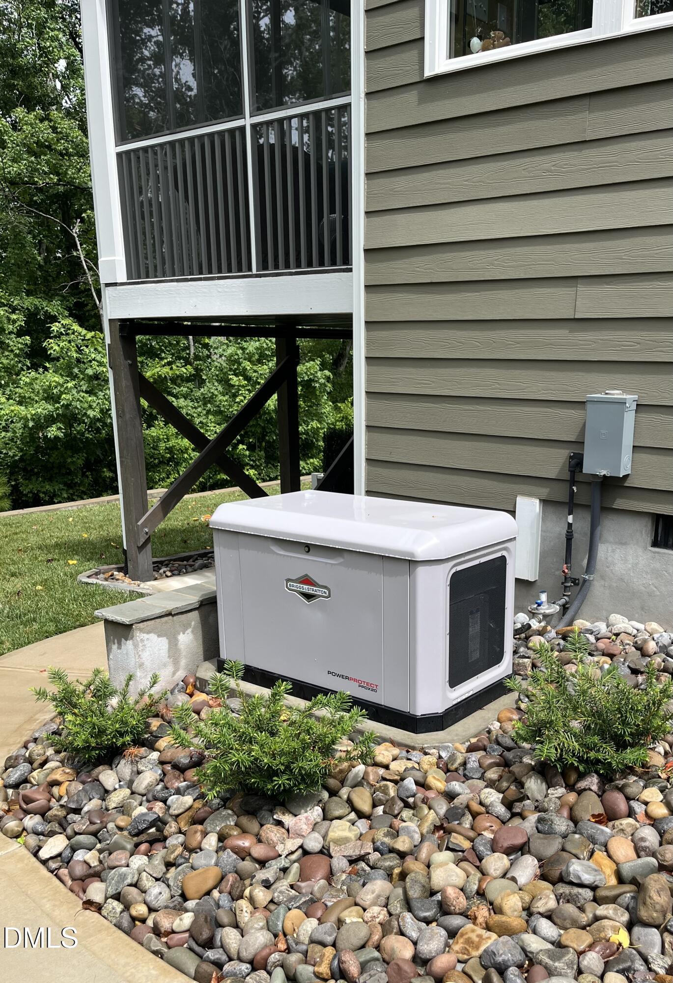 1825 Armor Crest Lane