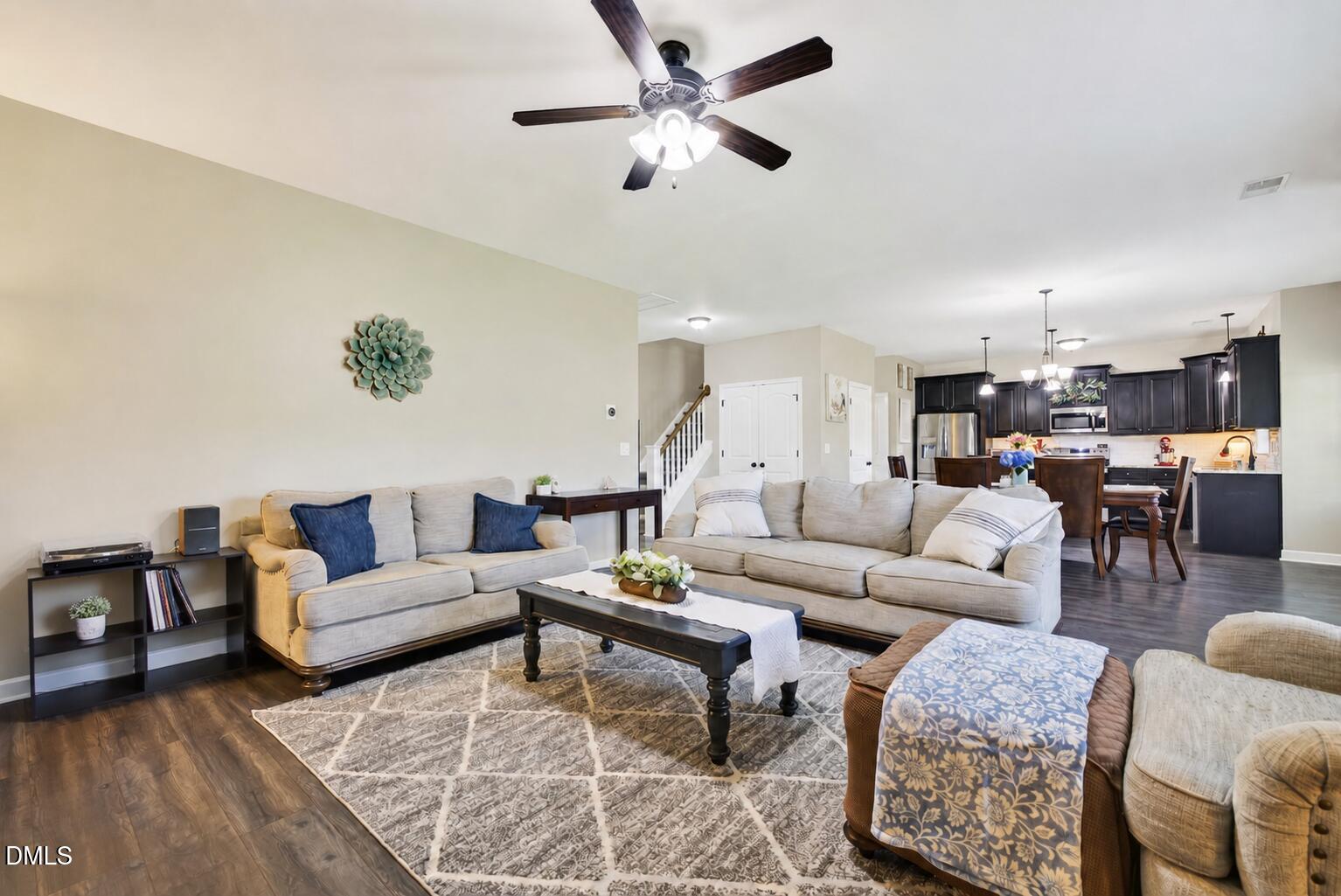 109 Castaway Court