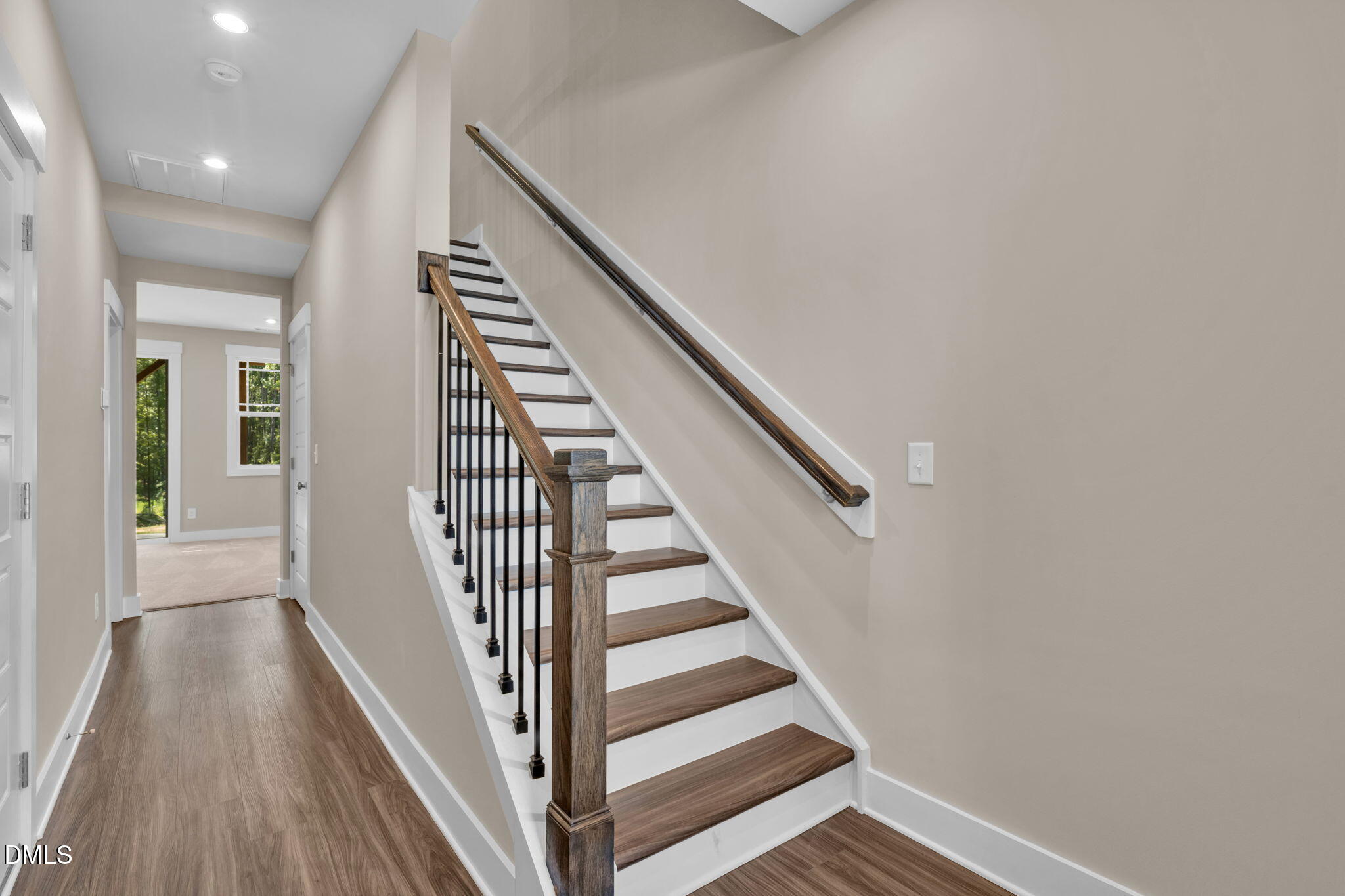 1110 Blackthorn Lane