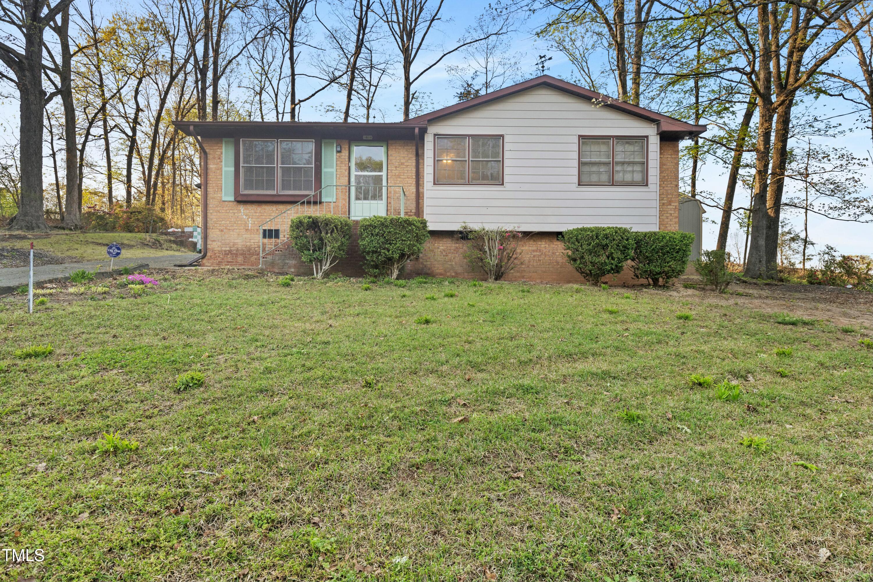 3416 North Ridge Drive
