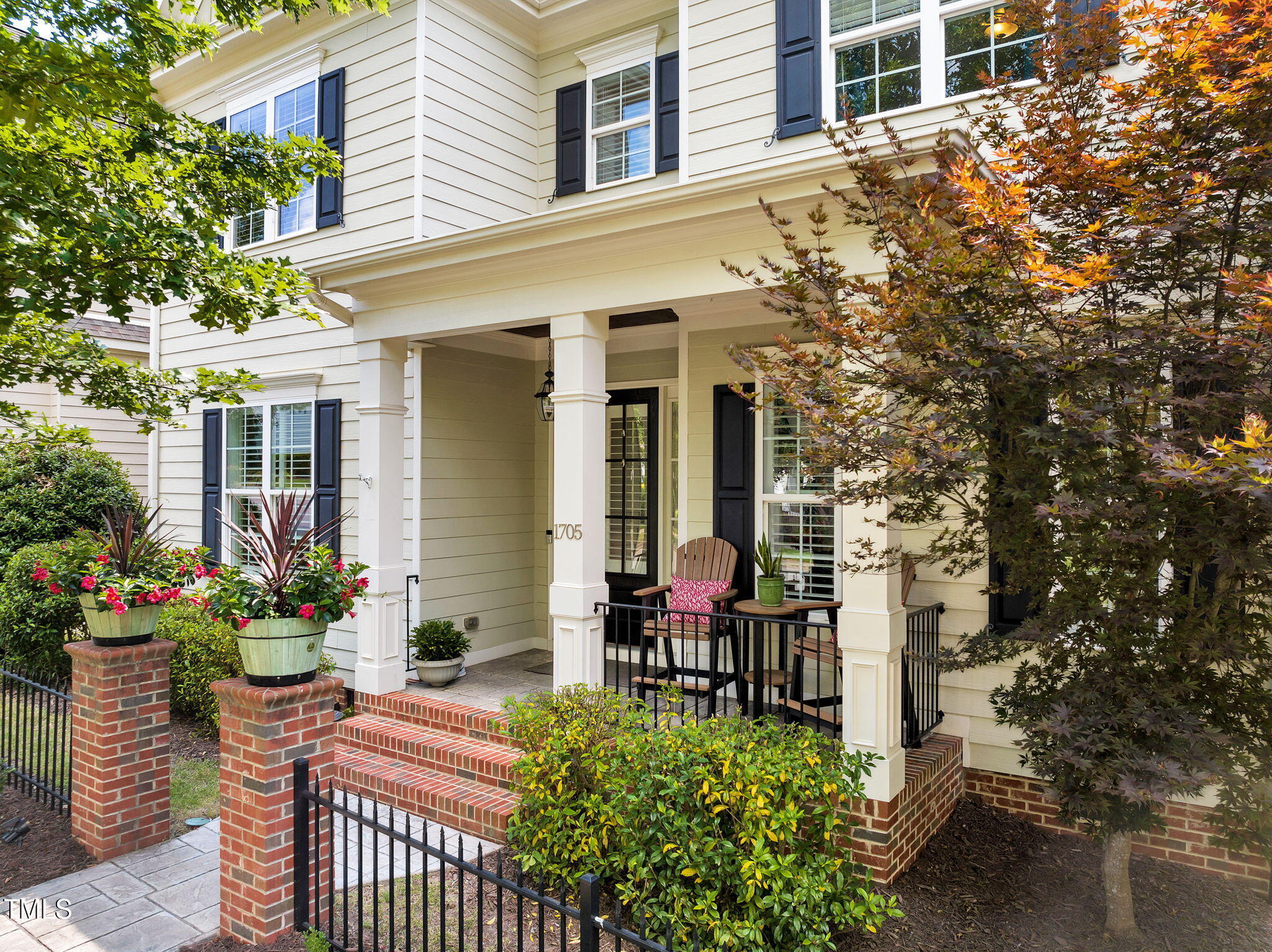 1705 Green Oaks Parkway