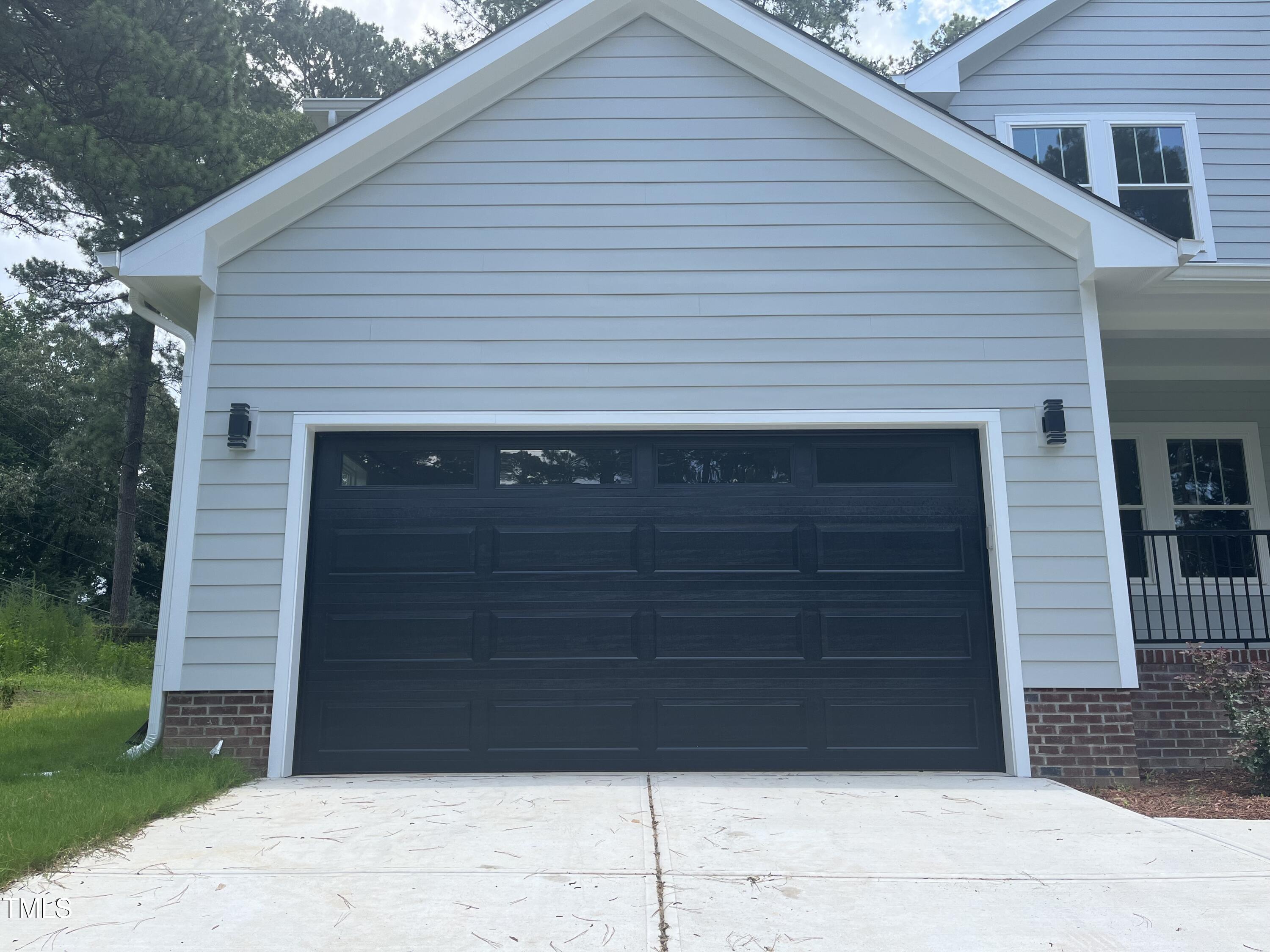 313 W Cornwallis Road