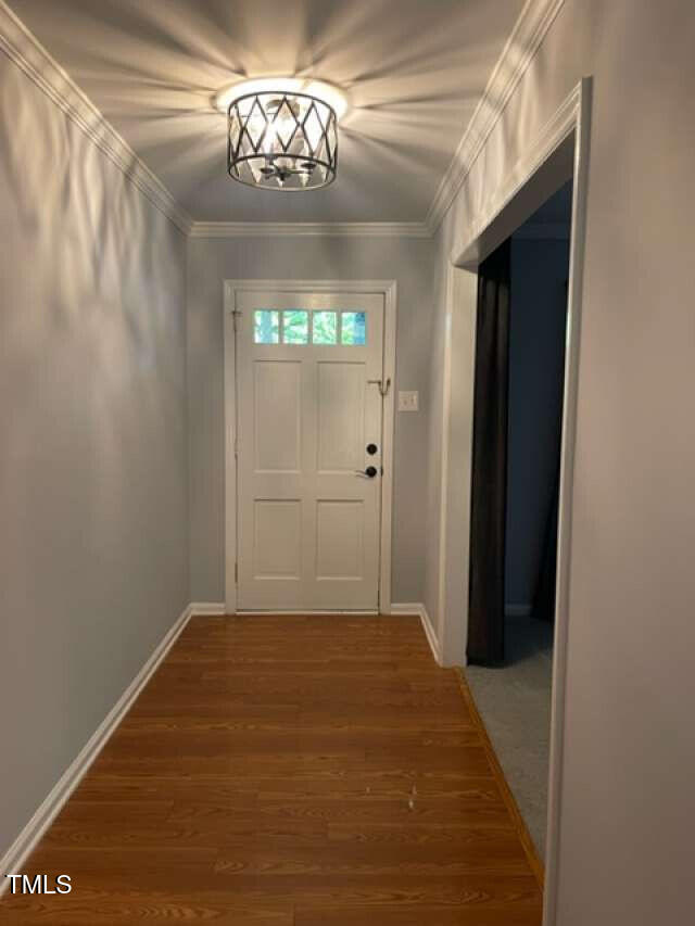 512 Crestview Drive