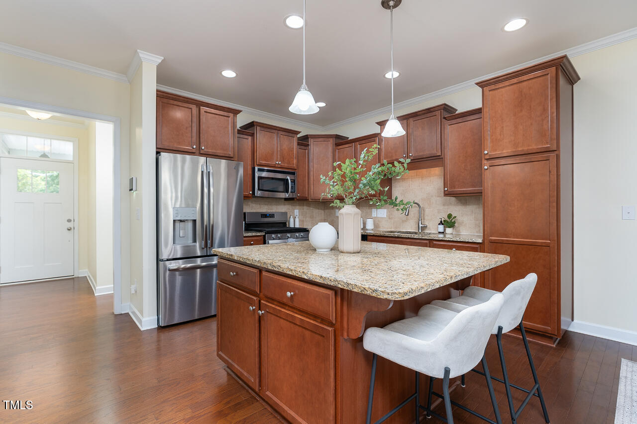 275 N Farm Drive