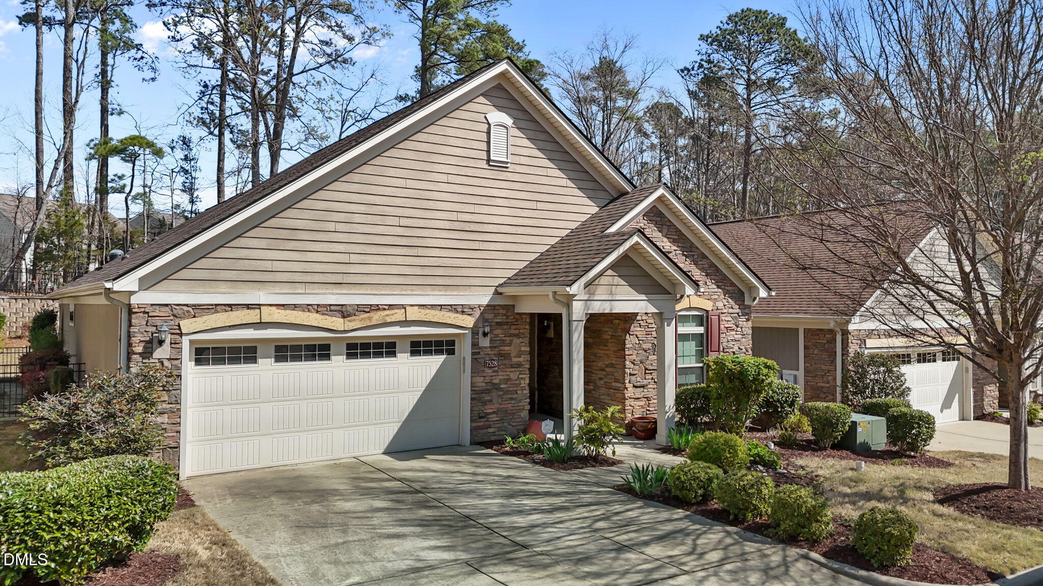 7528 Courtyard Place