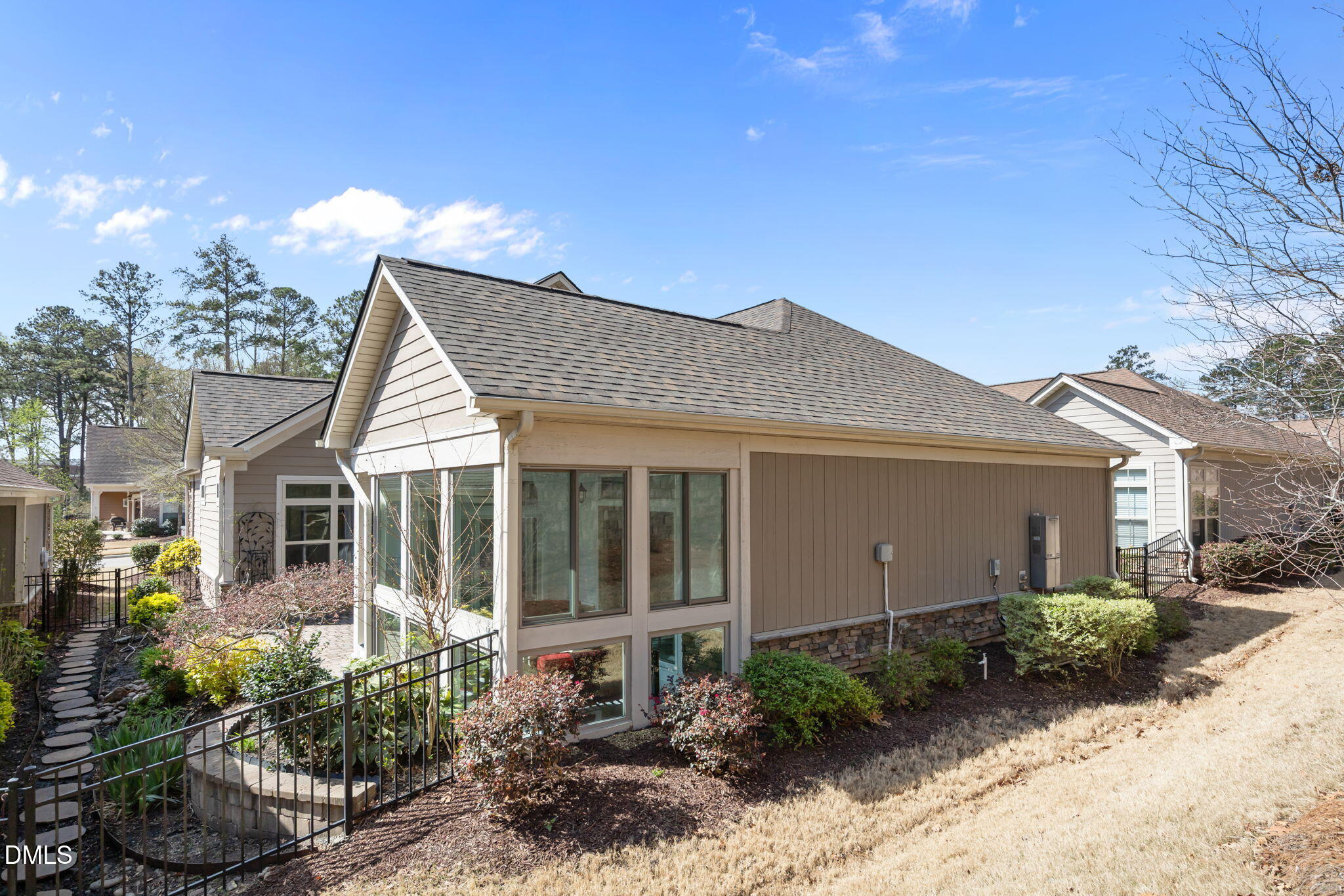 7528 Courtyard Place