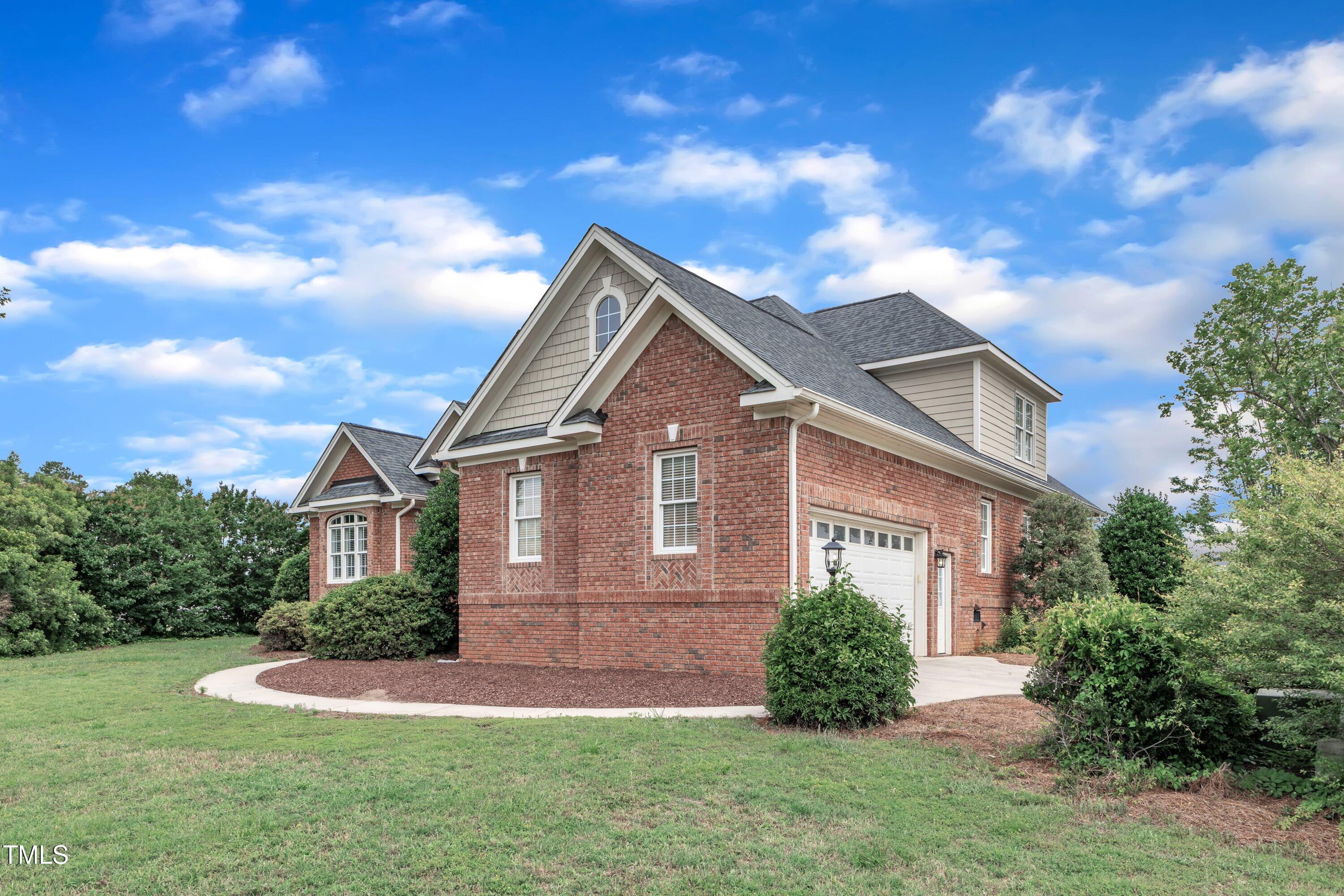 7800 Twin Pines Way