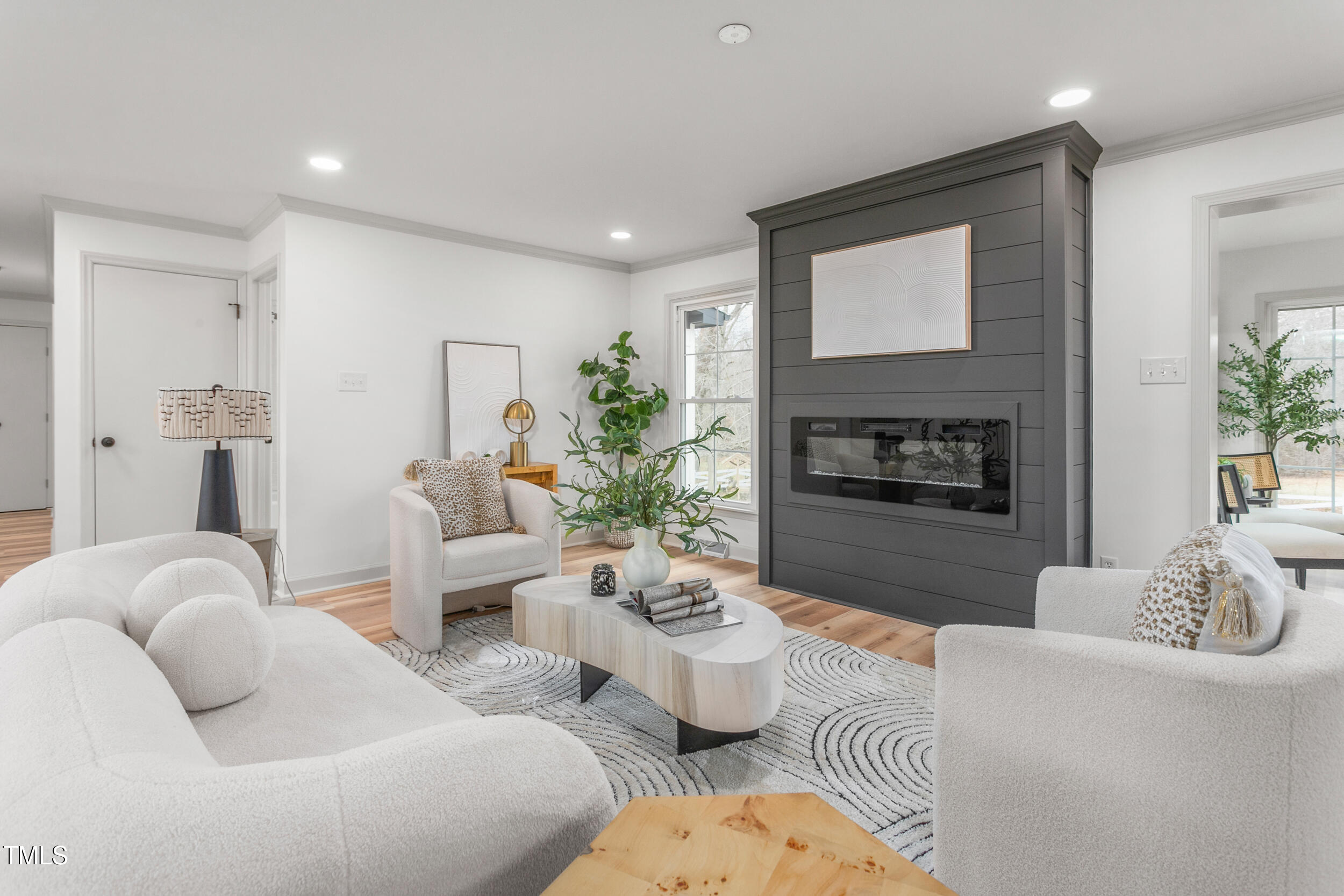 206 Ellington Road