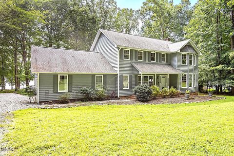4308 Arrowhead Trail Hillsborough NC 27278