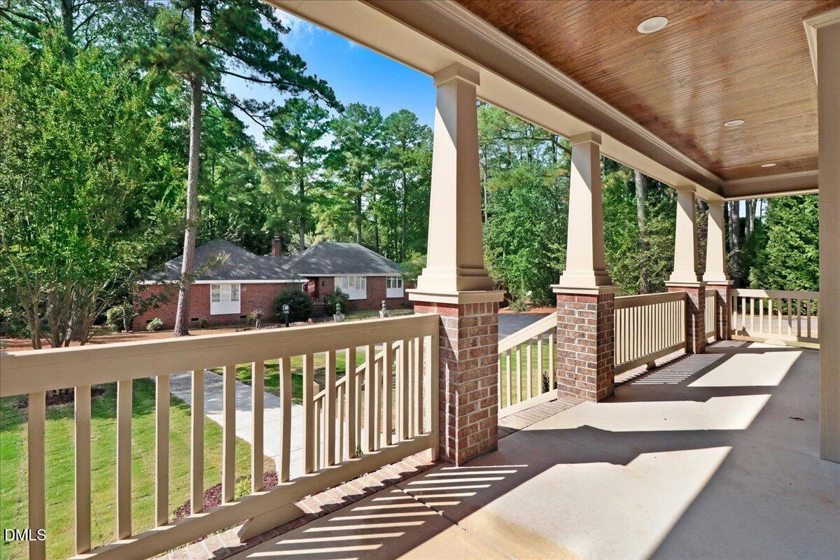 27 Wisteria Drive