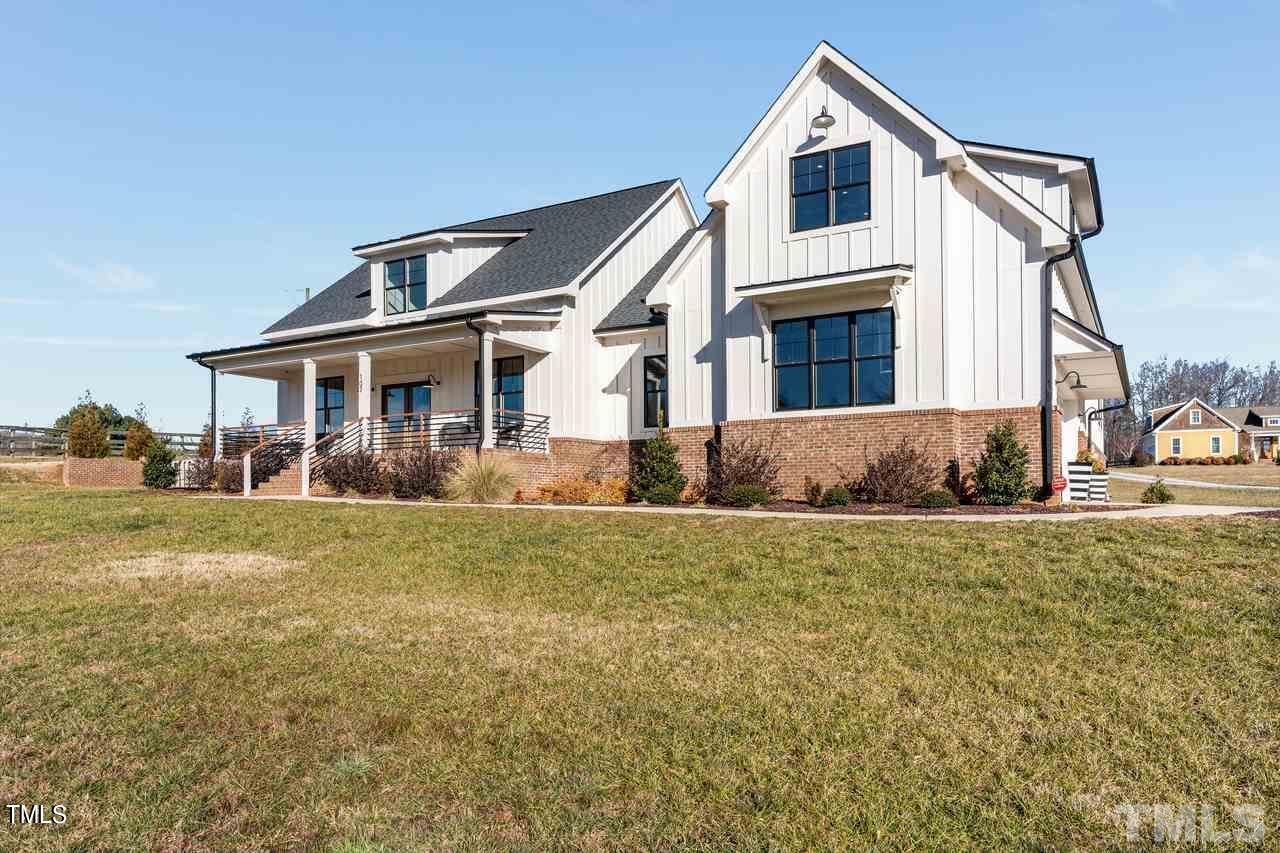 107 Crescent Hill Lane
