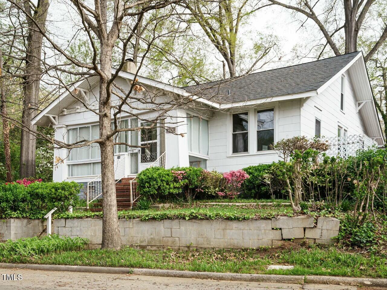 504 Washington Street