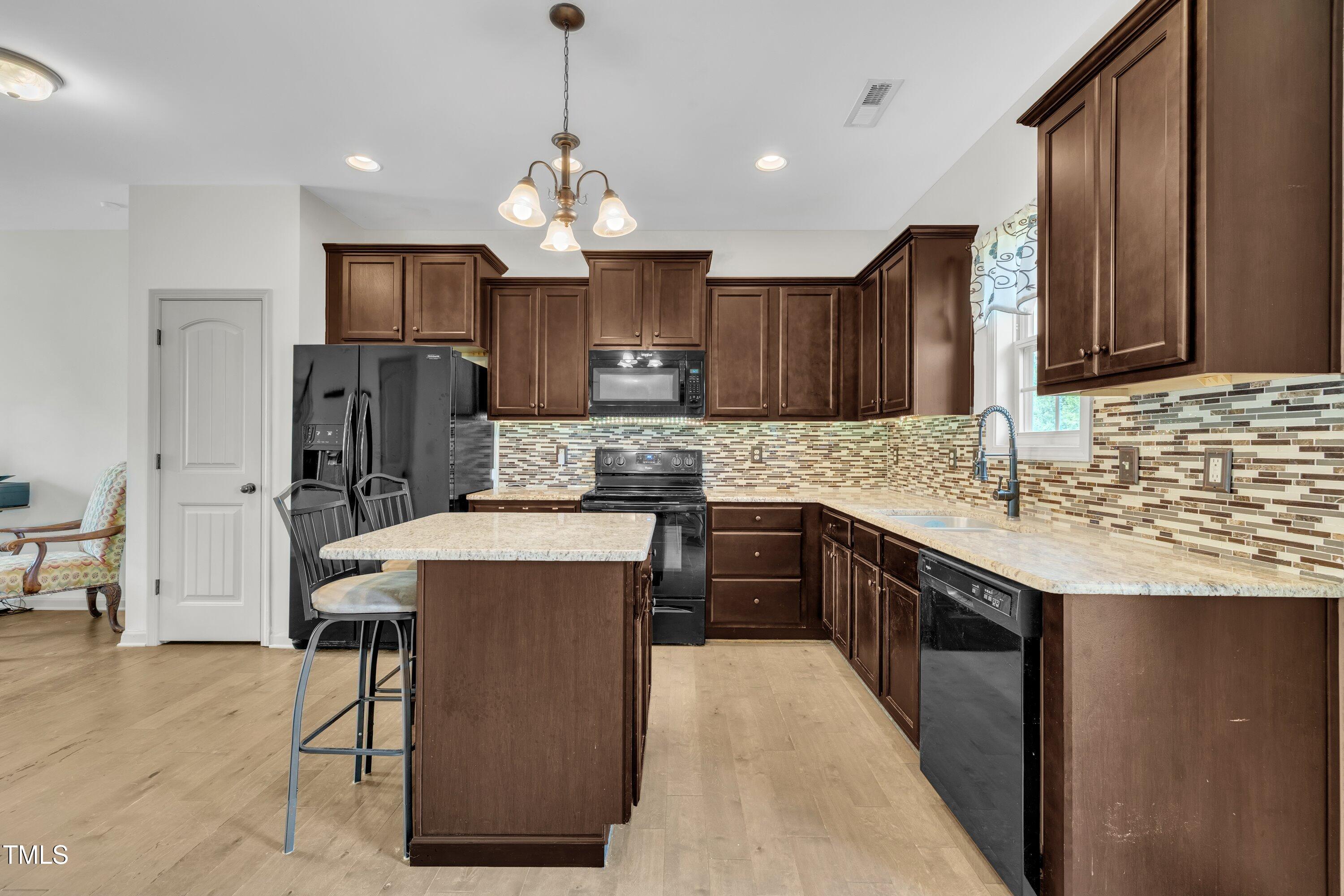 48 Manito Place