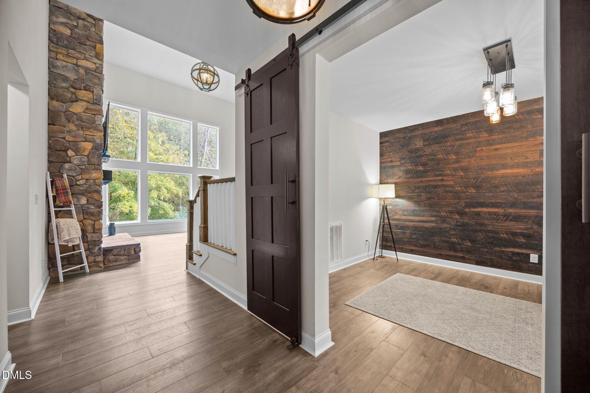 1237 Gemstone Court