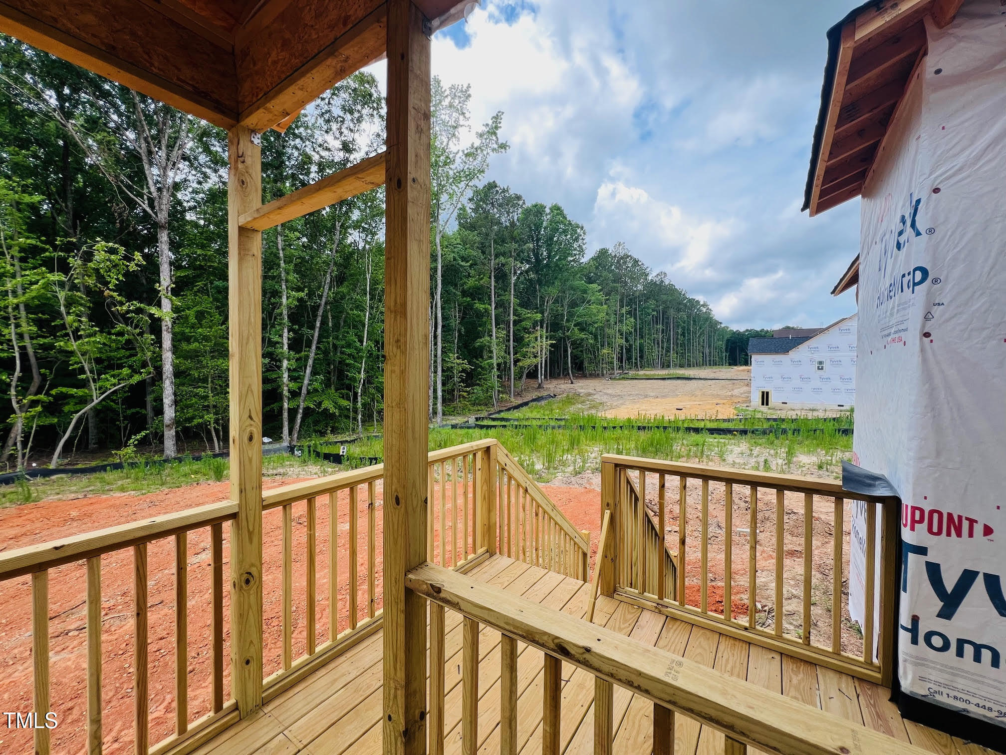 204 Seahawk Way
