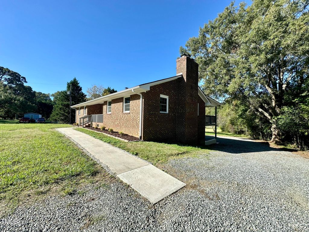 3141 Wagoner Lane, Graham, NC 27253, MLS 10058288 Allen Tate