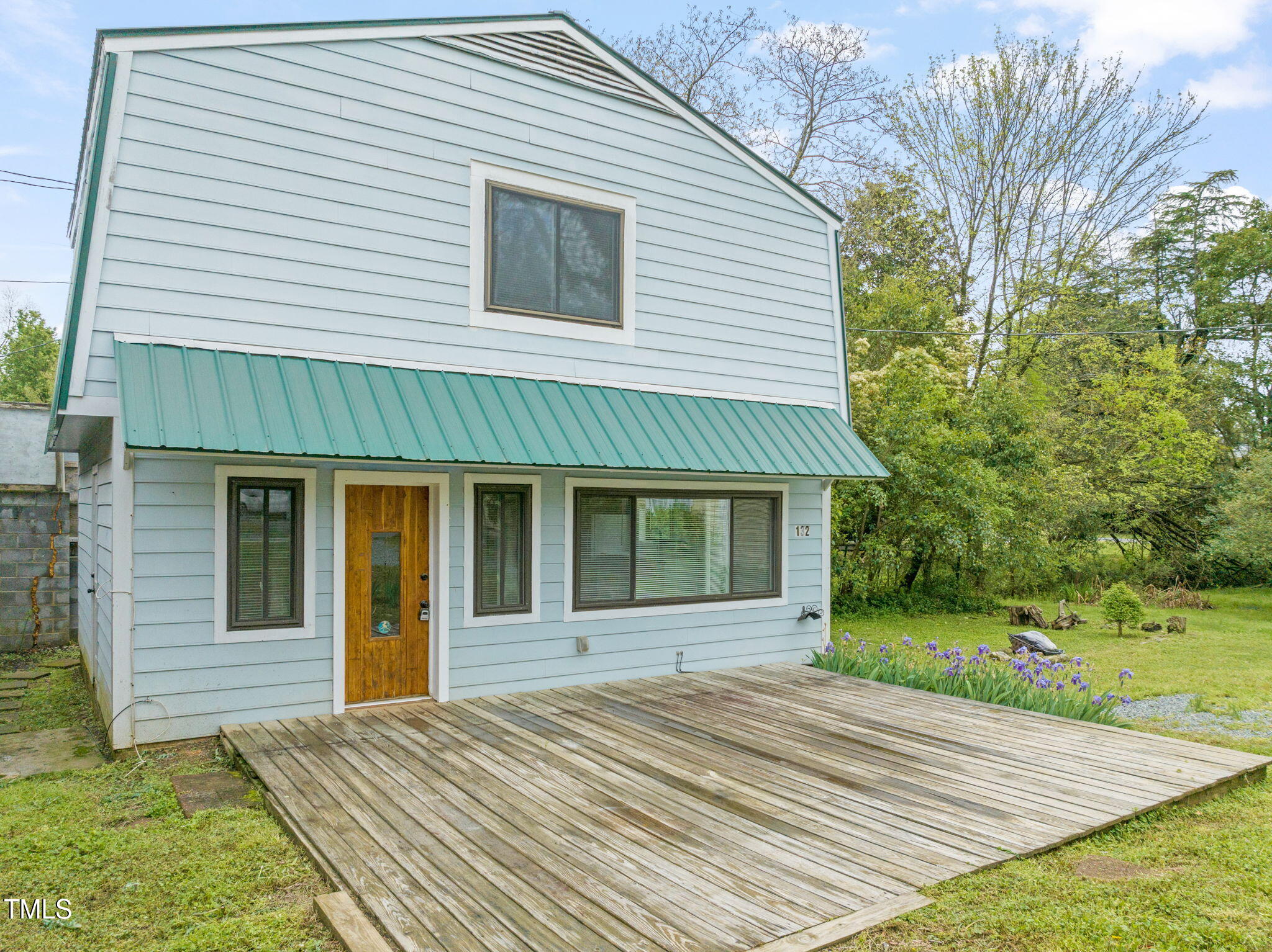 132 N Masonic Street