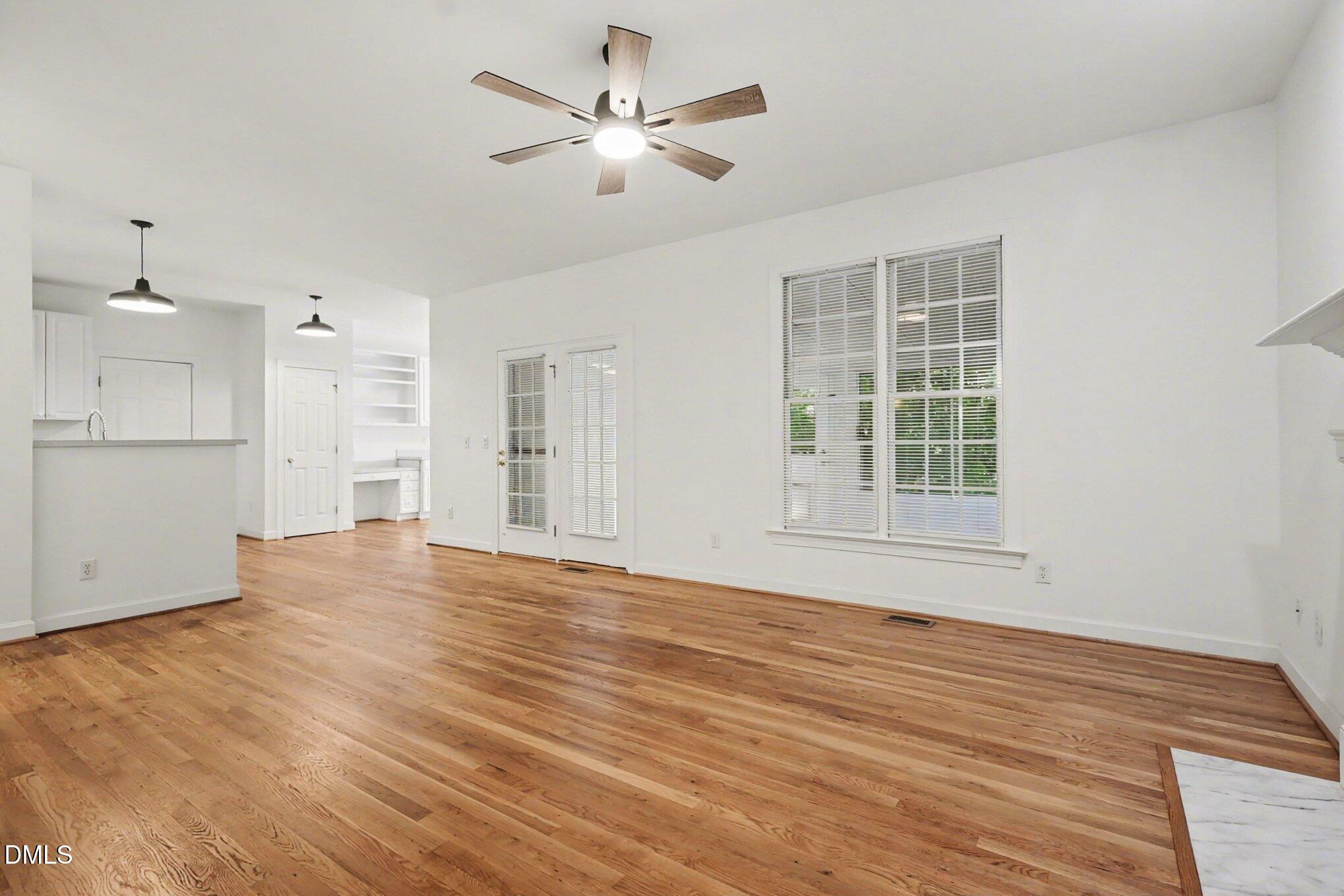104 N Crabtree Knoll