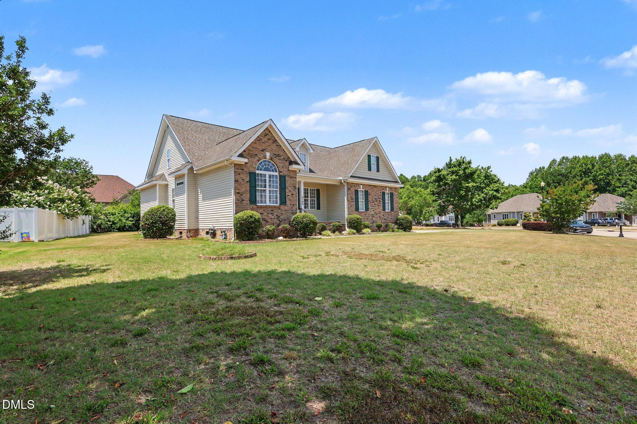 4704 Bluff Place