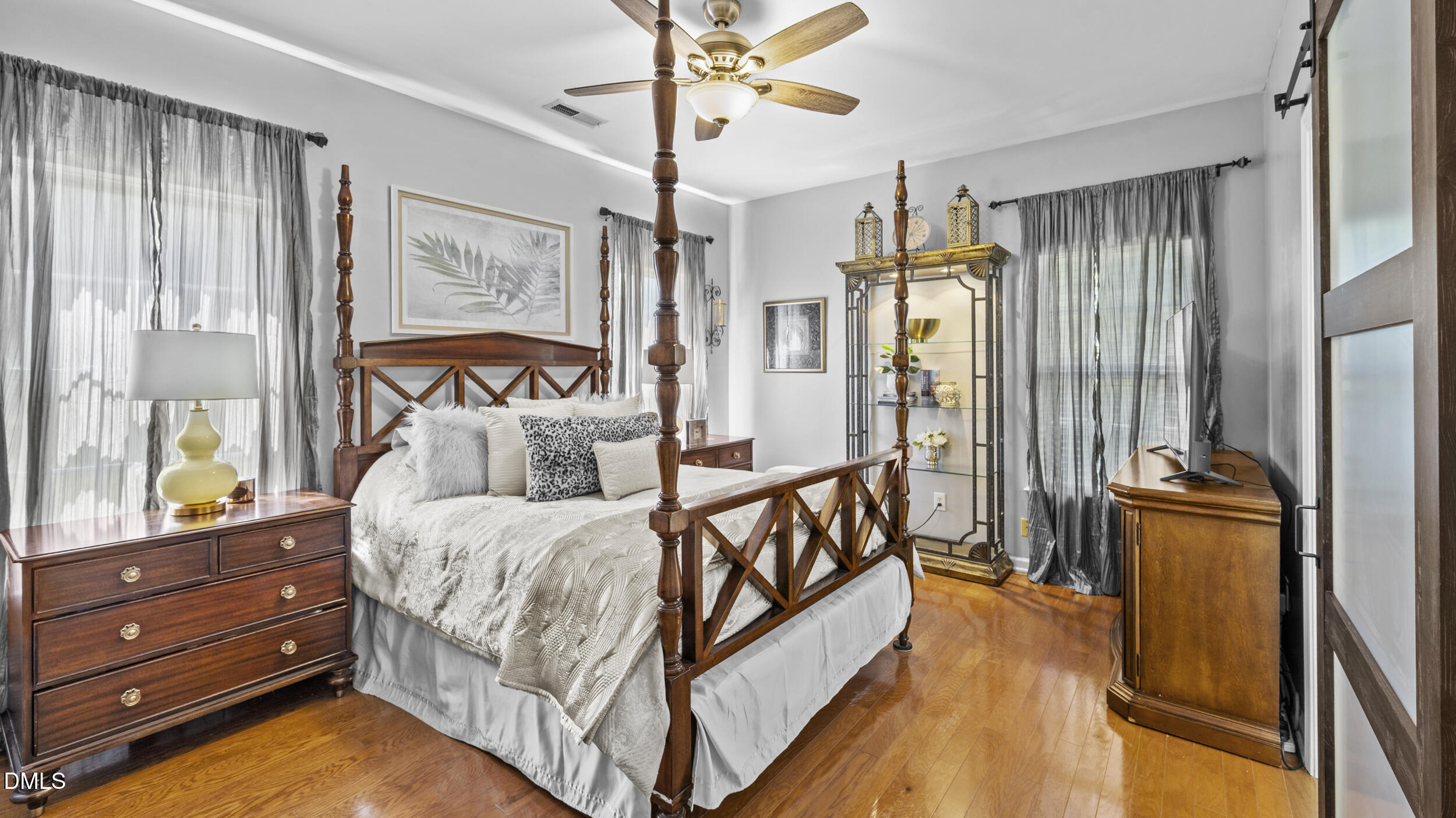 904 Edgewater Road