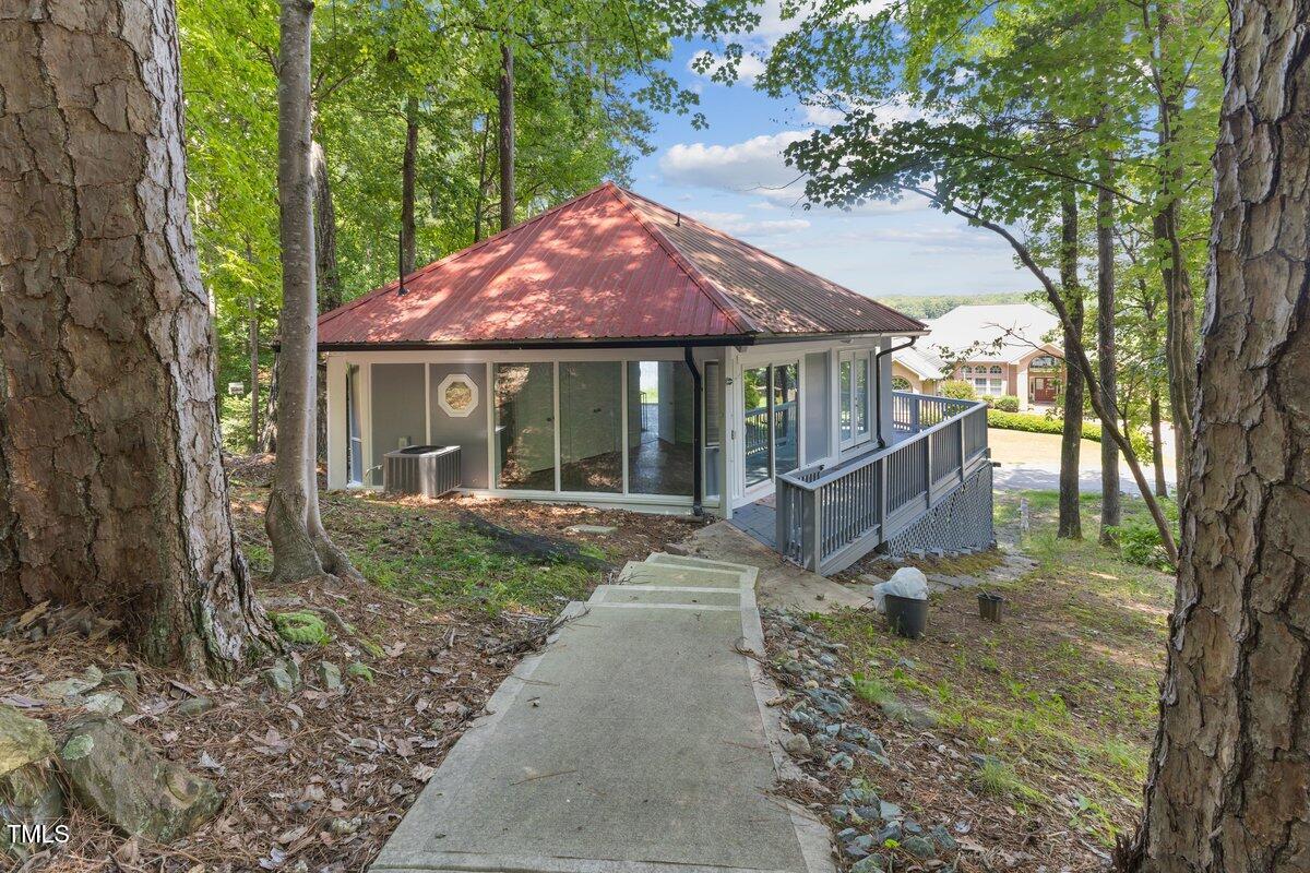 801 Hill Top Road