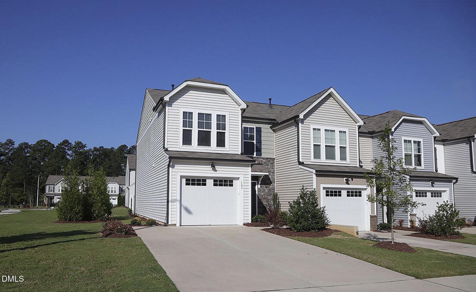 109 Woodford Reserve Court