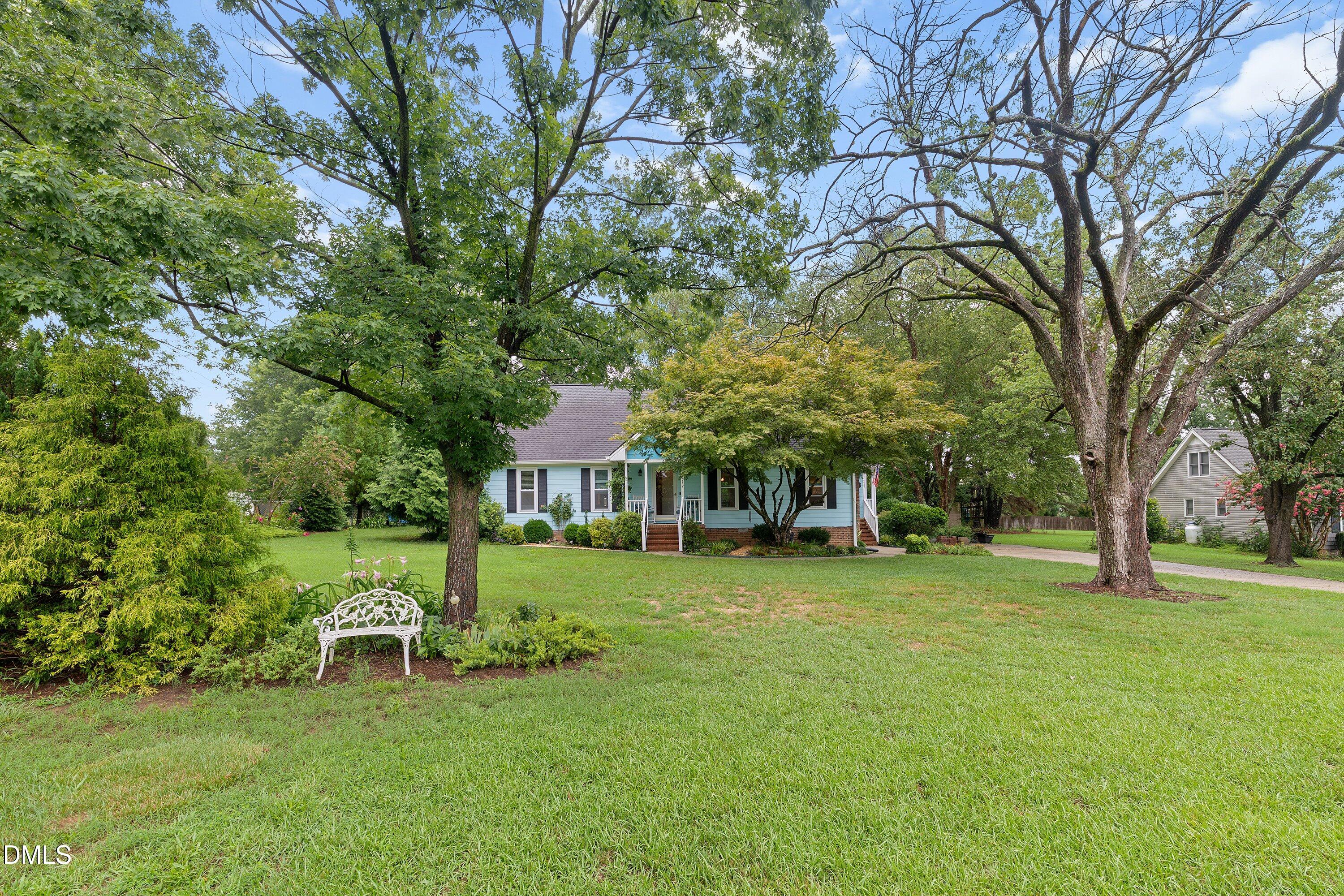 5537 Dunallie Drive