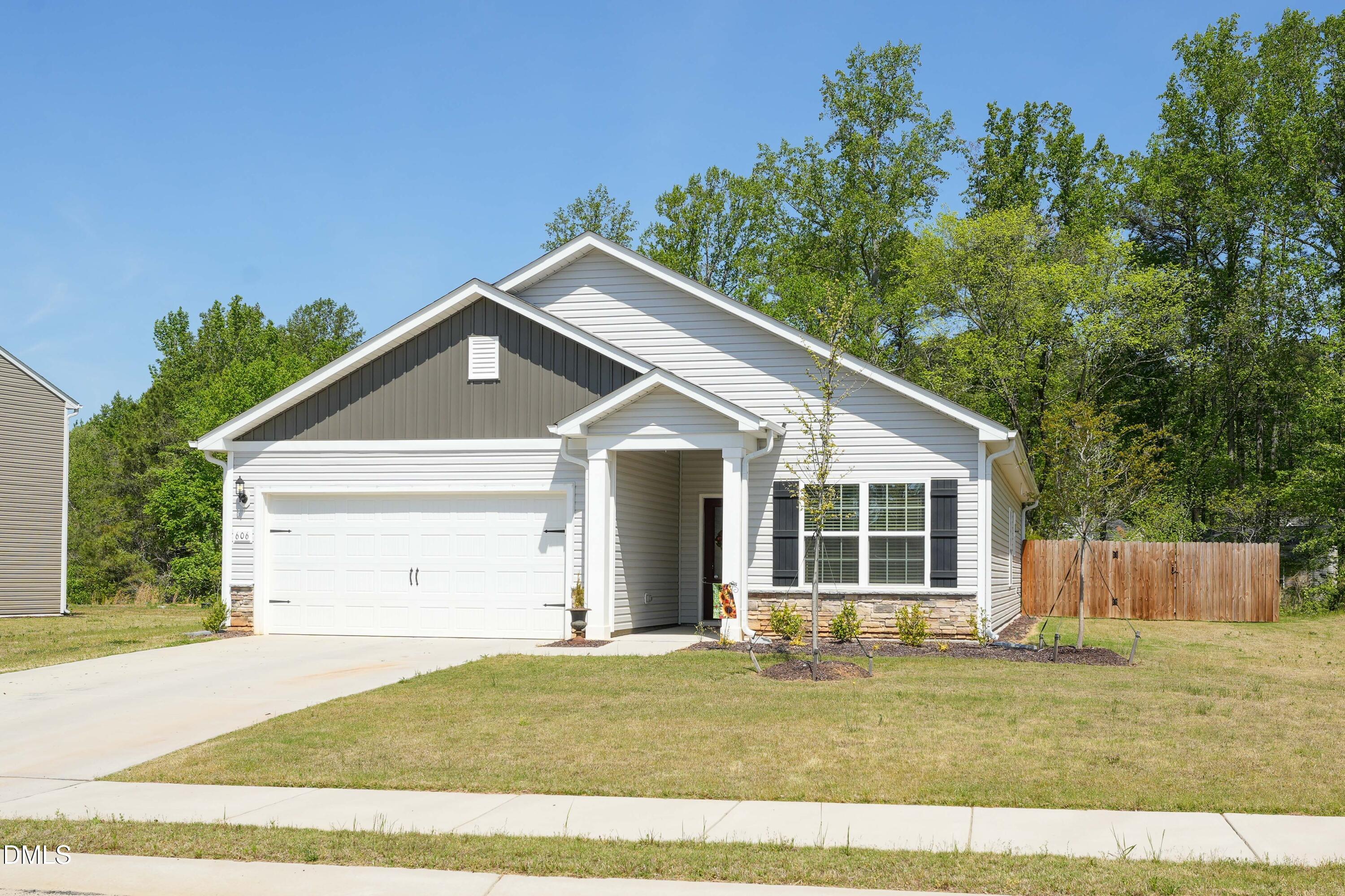 606 Rhino Bend