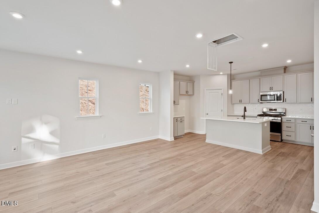 203 Solaire Alley