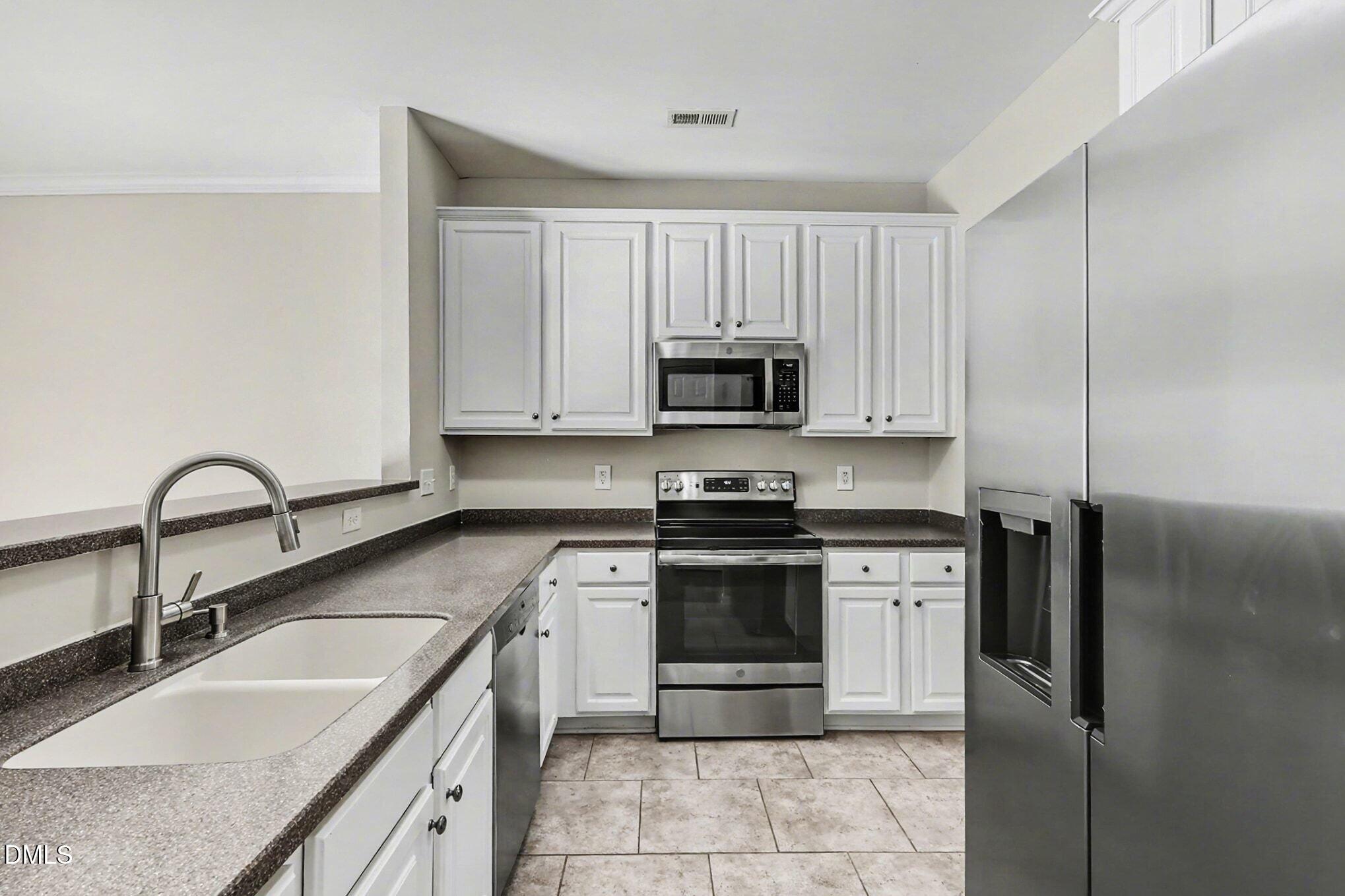 2707 Sunny Corners Court