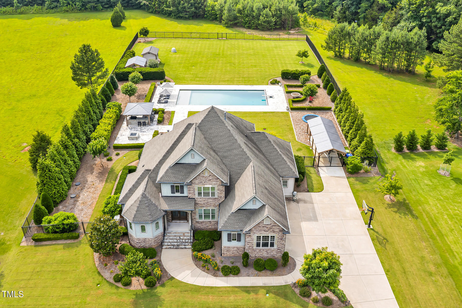 6250 Moinear Lane