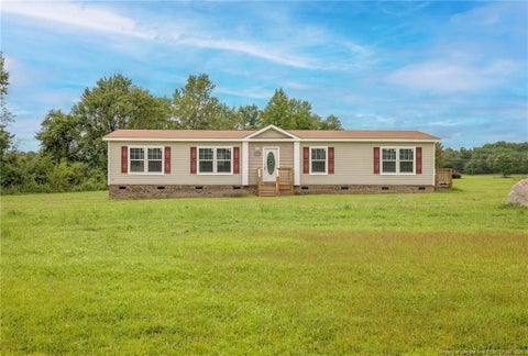Photo of 1039 Edgewater Drive, Raeford, NC 28376 (MLS # LP768644)